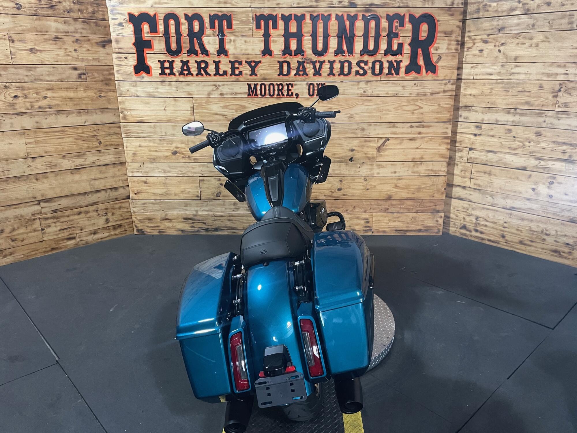 2026 Harley-Davidson® Road Glide® FLTRX, photo 11
