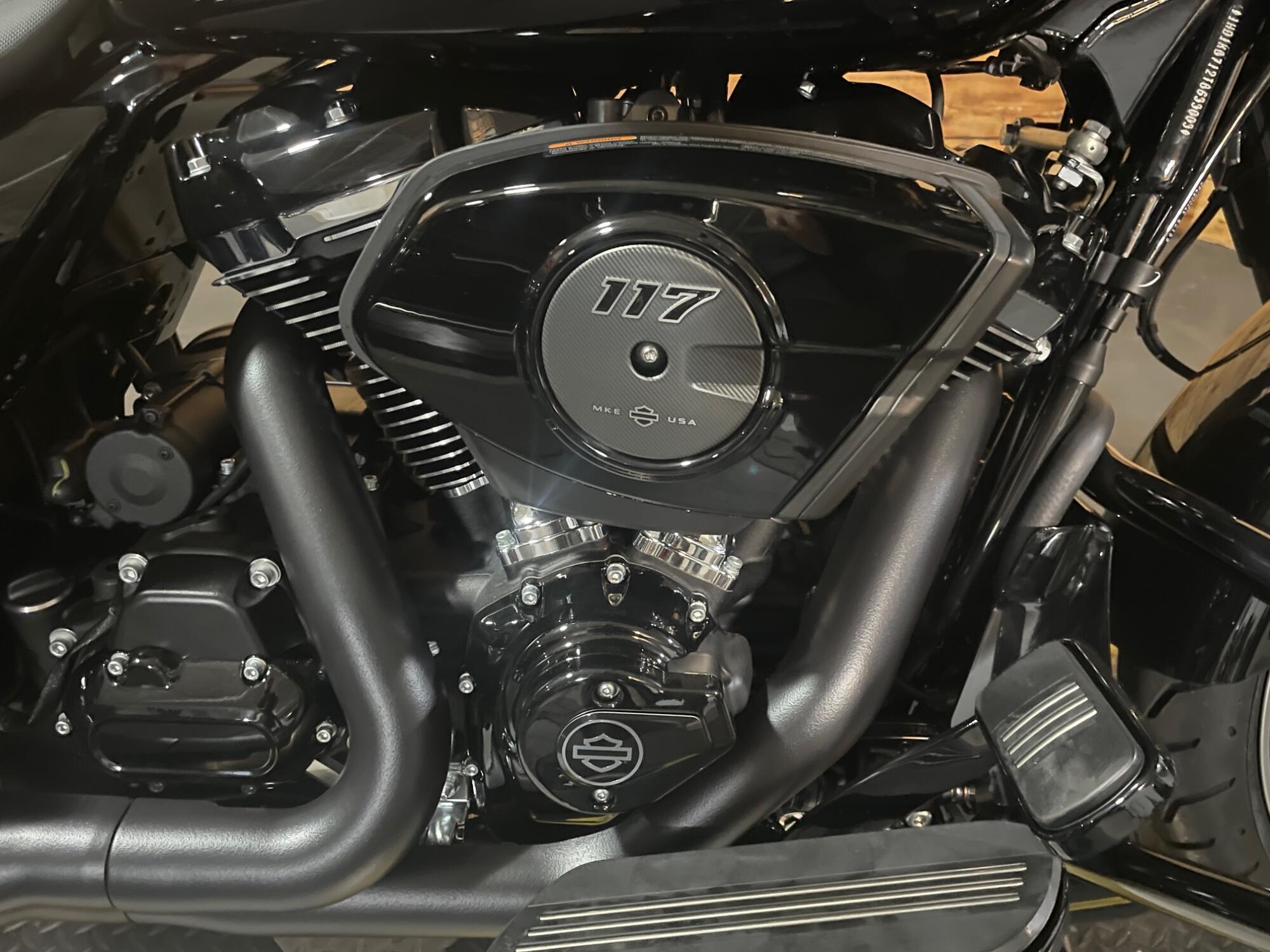 2026 Harley-Davidson® Street Glide® FLHX, photo 2