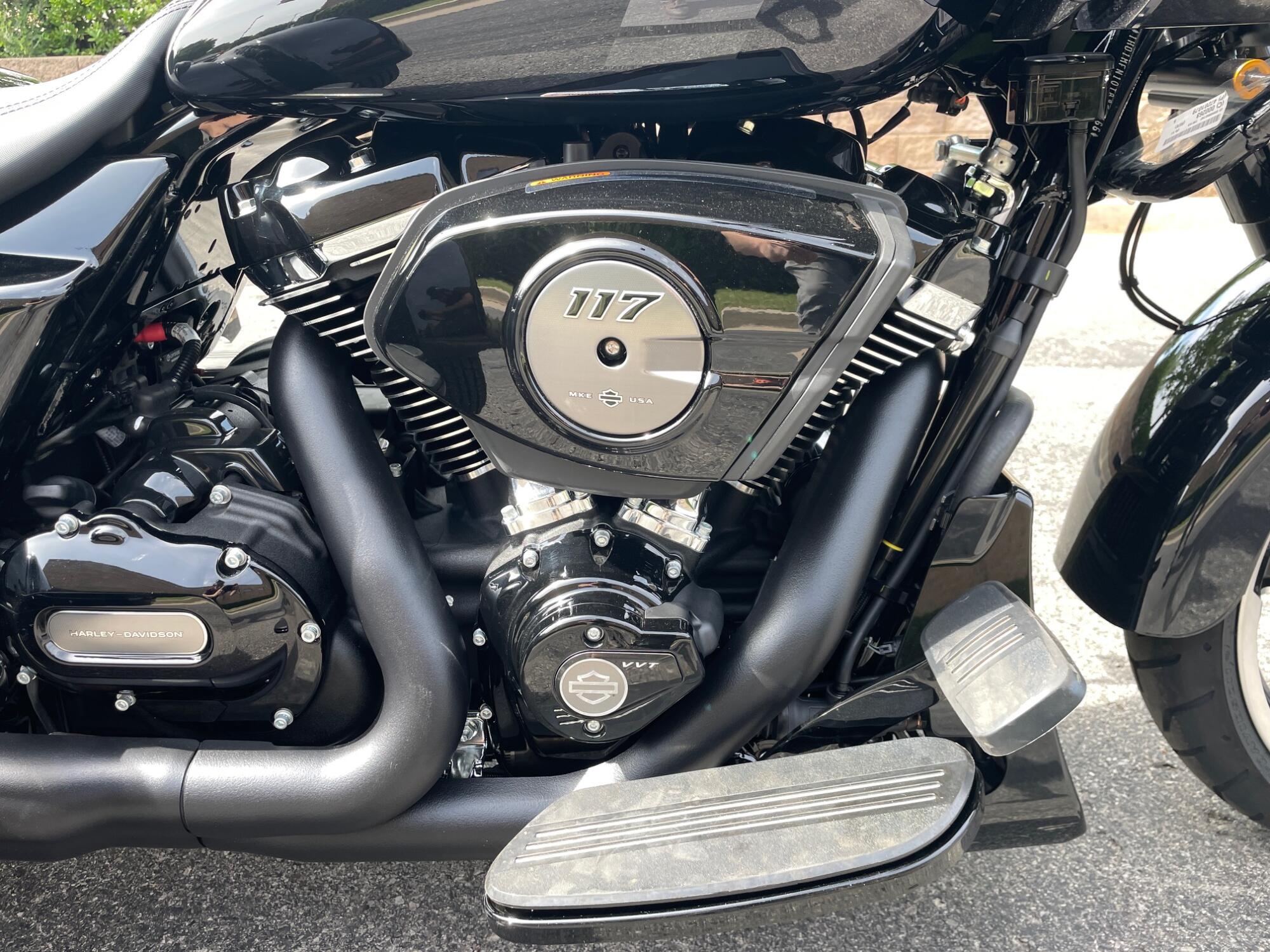 2026 Harley-Davidson® Road Glide 3 FLTRT, photo 2