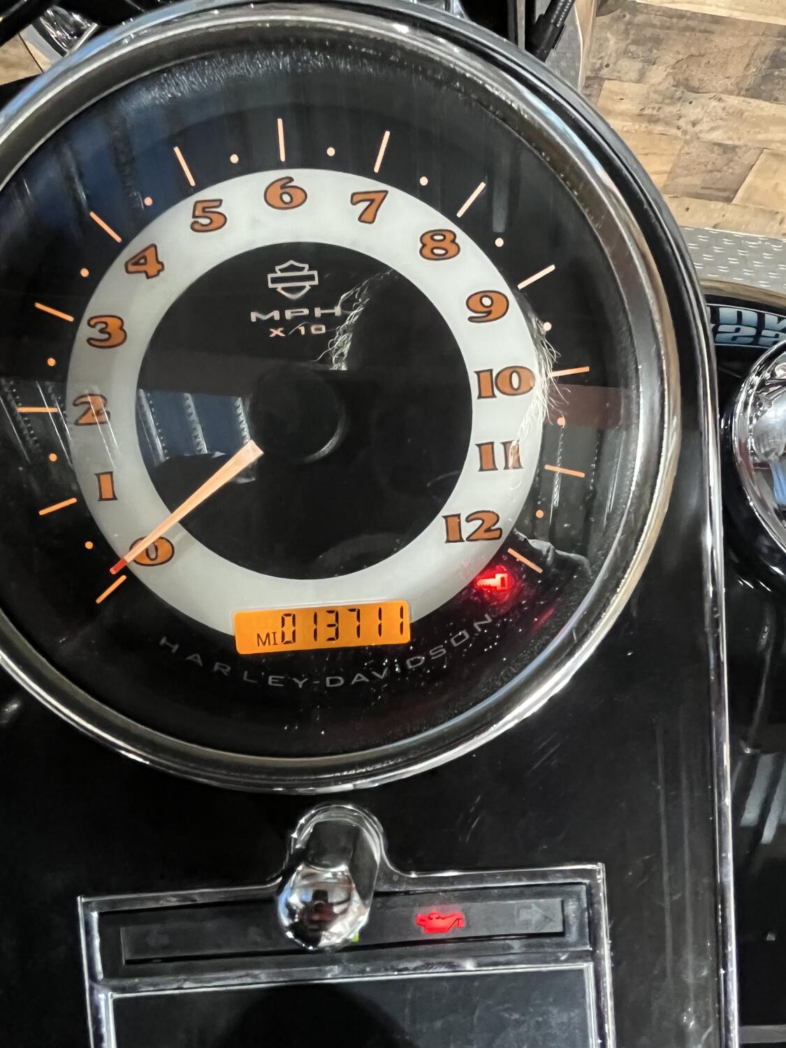 2005 Harley-Davidson® Softail® Deluxe Vivid Black, photo 9