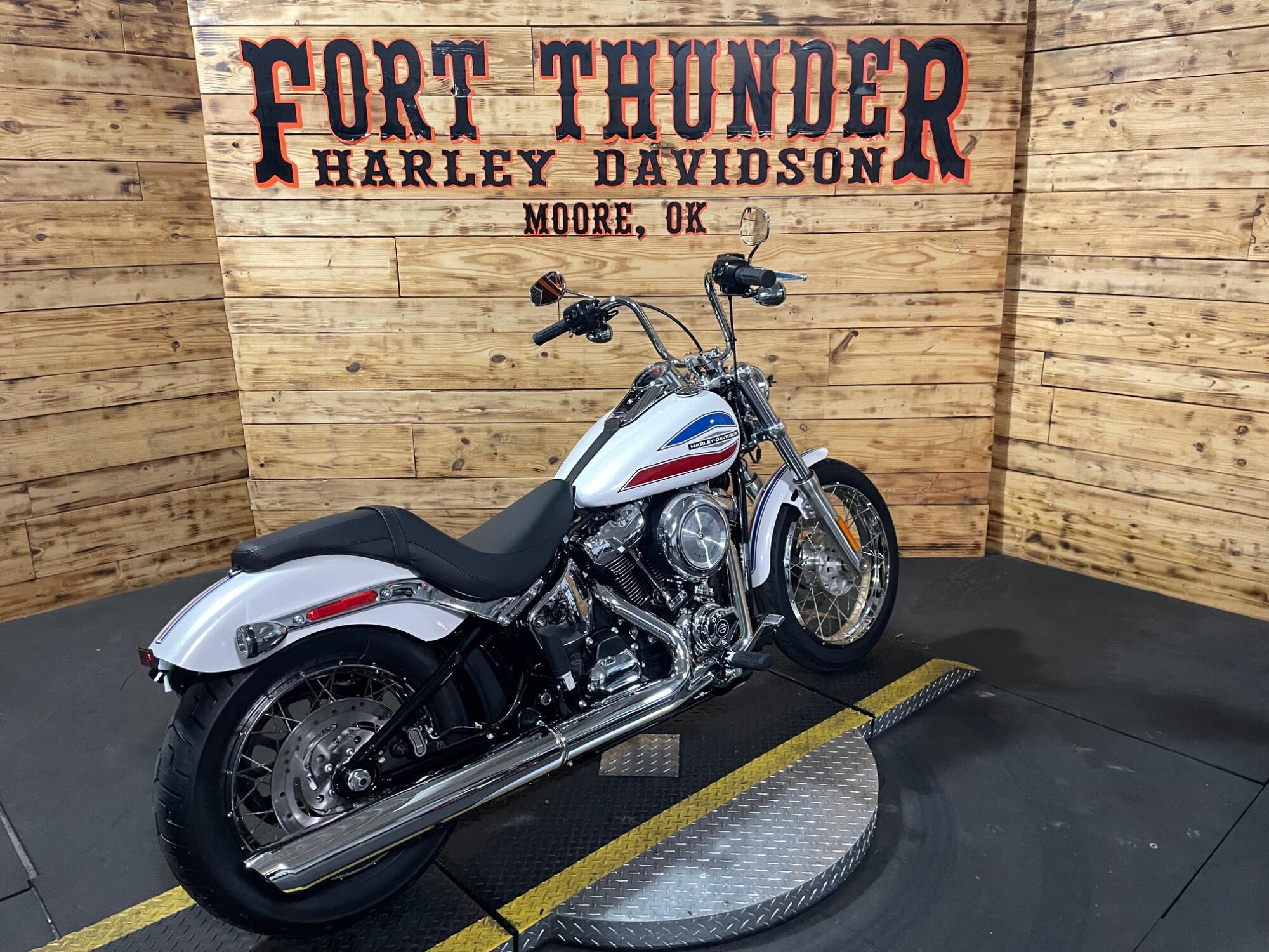 2026 Harley-Davidson® Super Glide® FXD, photo 13