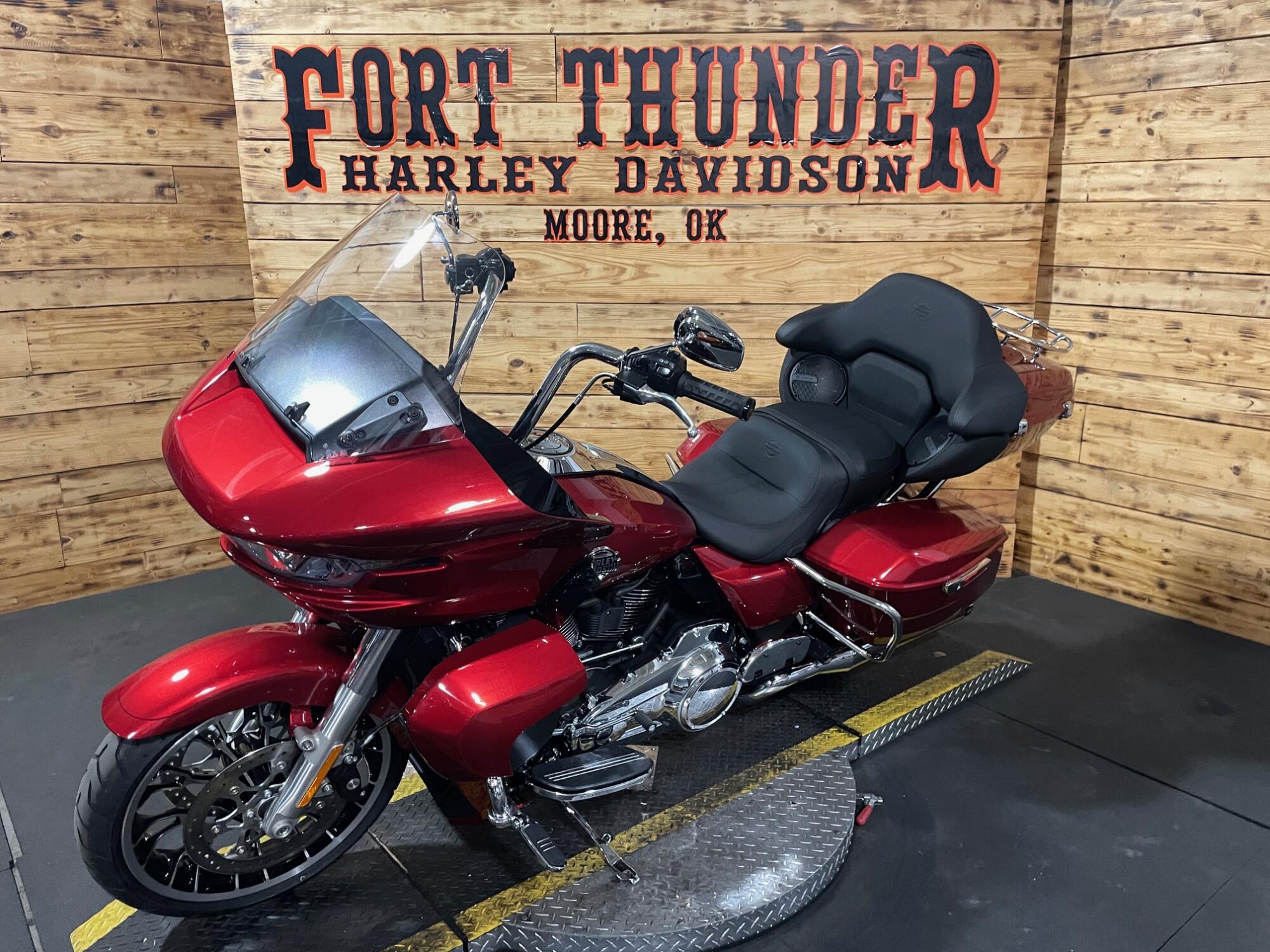 2026 Harley-Davidson® Road Glide Limited FLTRXL, photo 7