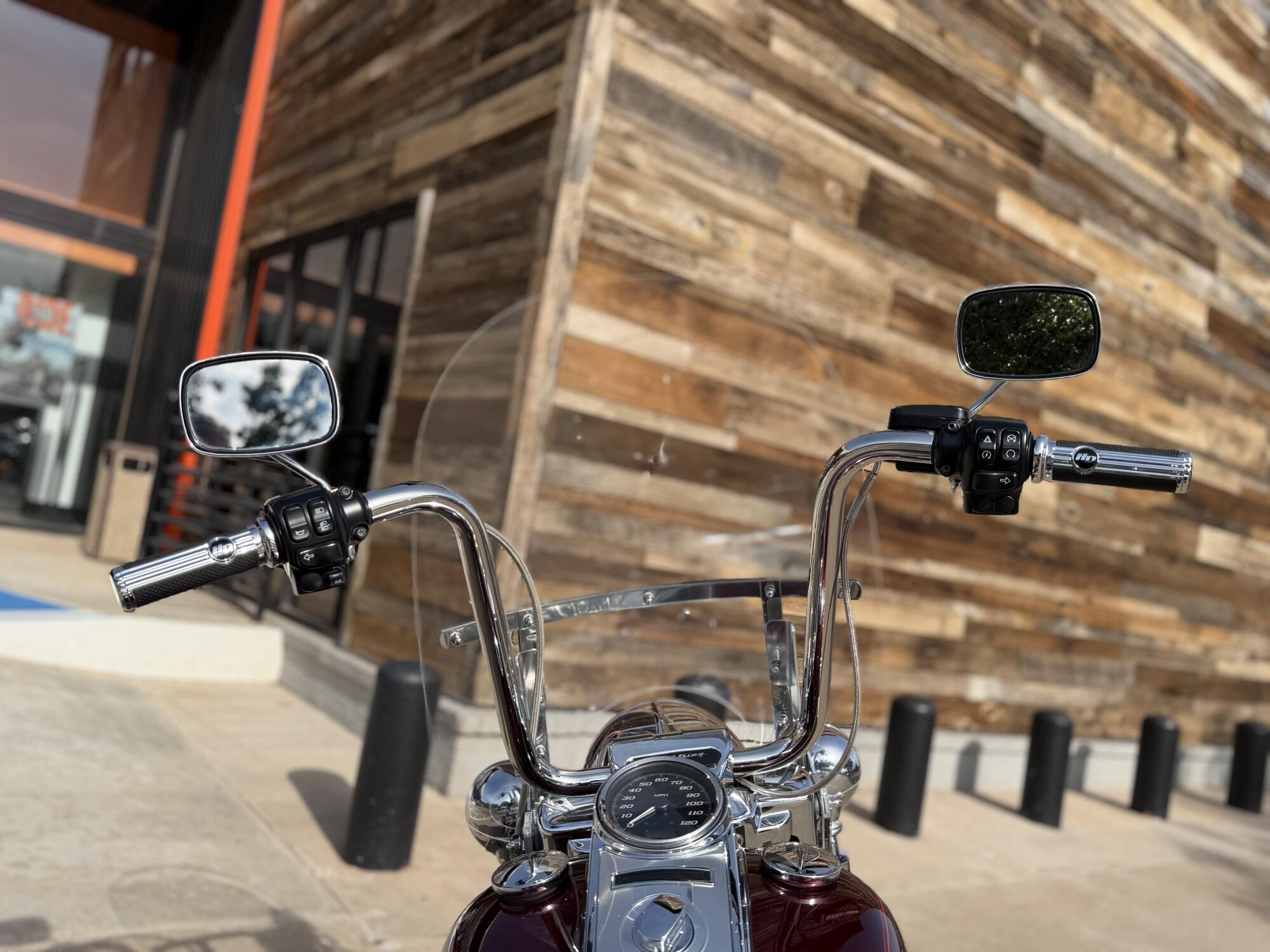 2014 Harley-Davidson® Road King® Mysterious Red Sunglo, photo 10