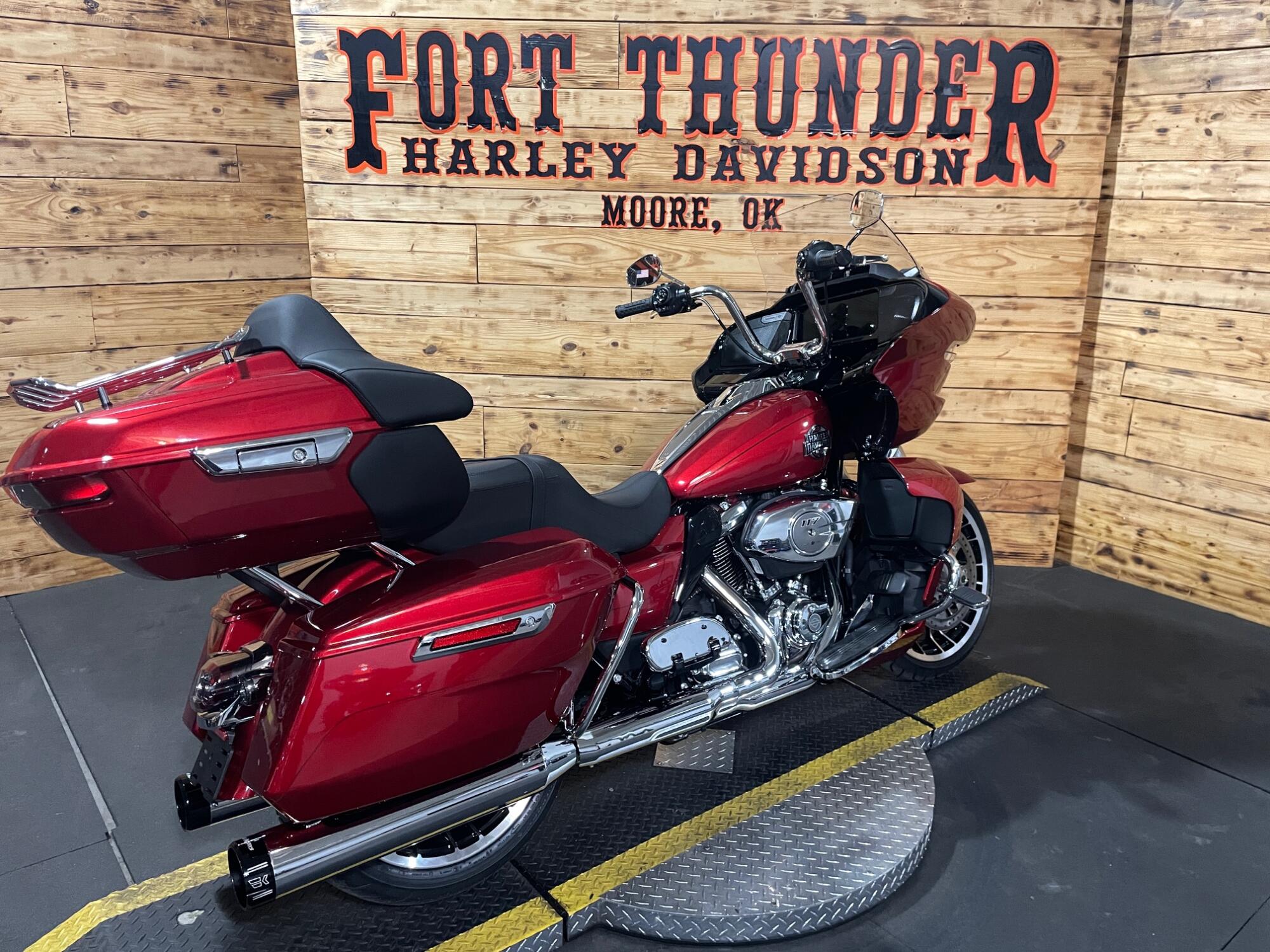 2026 Harley-Davidson® Road Glide Limited FLTRXL, photo 14