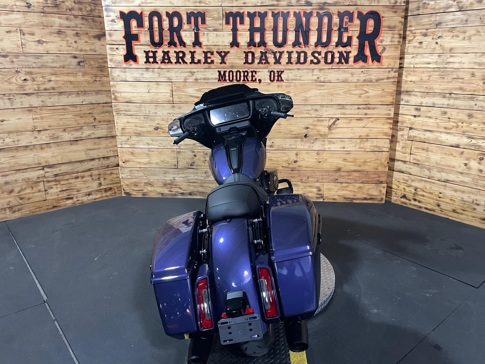 2026 Harley-Davidson® Street Glide® FLHX, photo 11