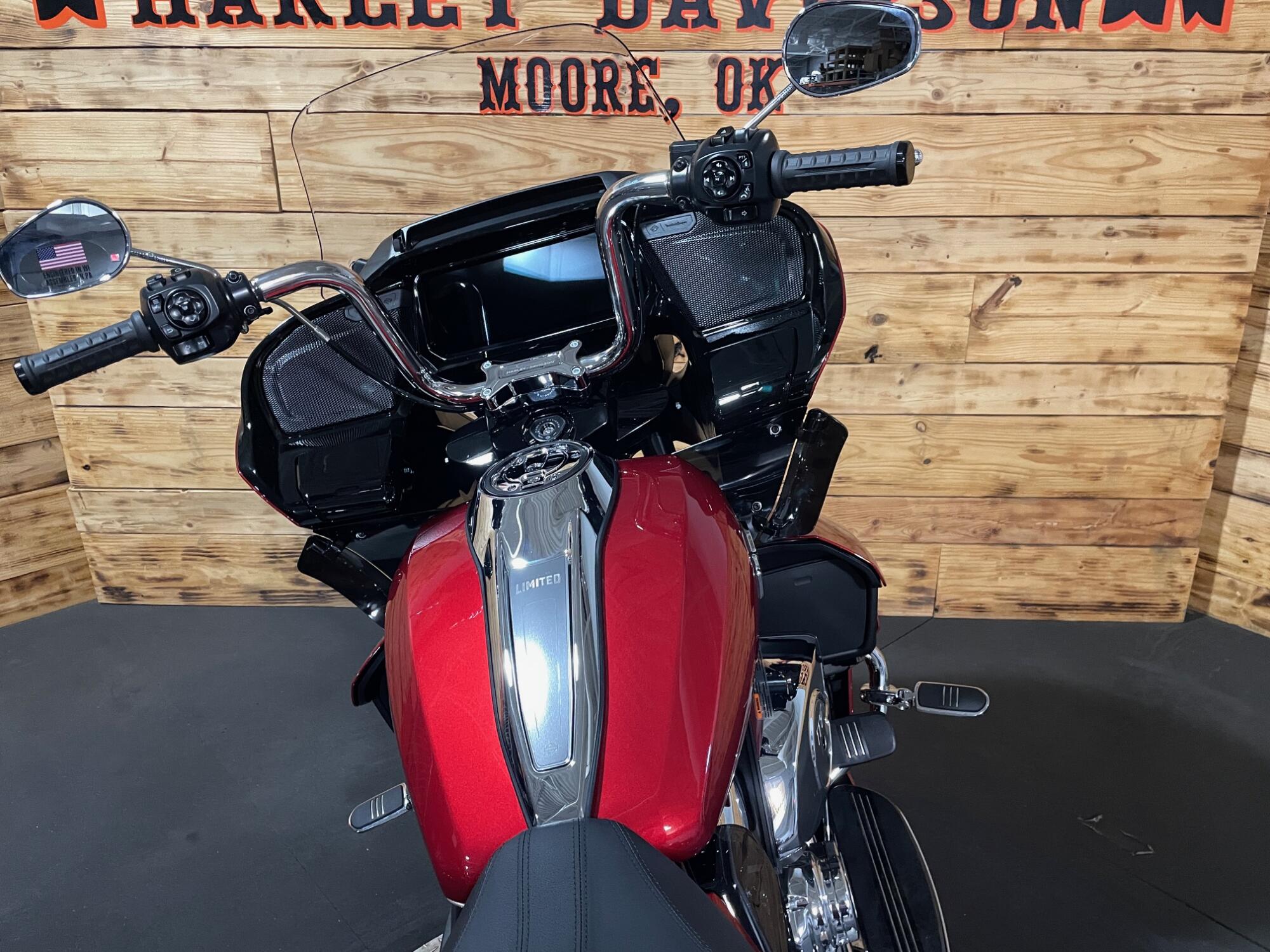 2026 Harley-Davidson® Road Glide Limited FLTRXL, photo 13