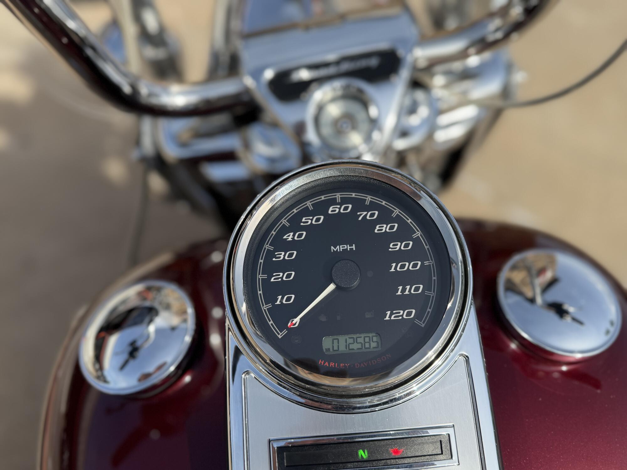 2014 Harley-Davidson® Road King® Mysterious Red Sunglo, photo 11
