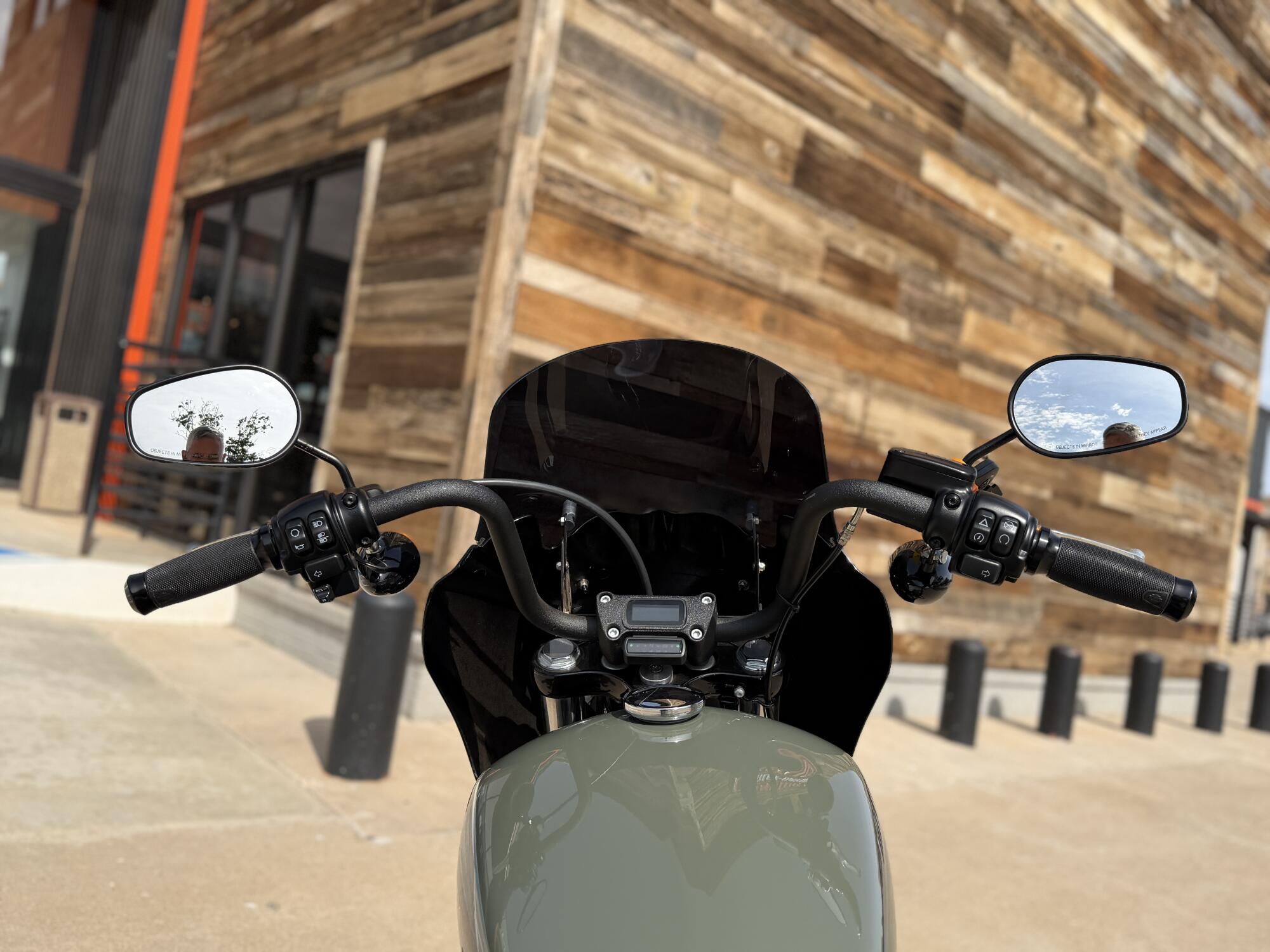 2021 Harley-Davidson® Street Bob® 114 Deadwood Green, photo 10
