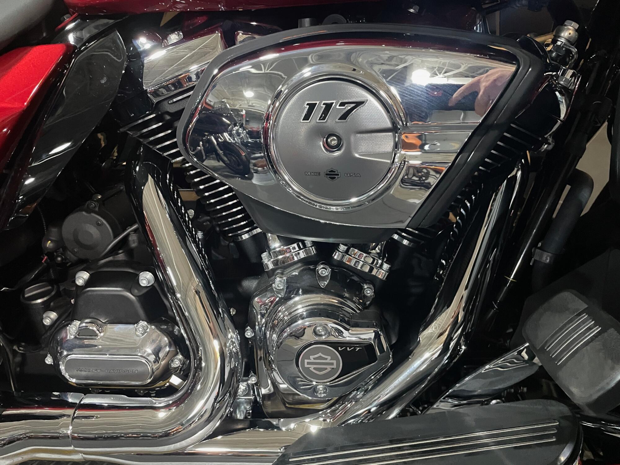2026 Harley-Davidson® Road Glide Limited FLTRXL, photo 2