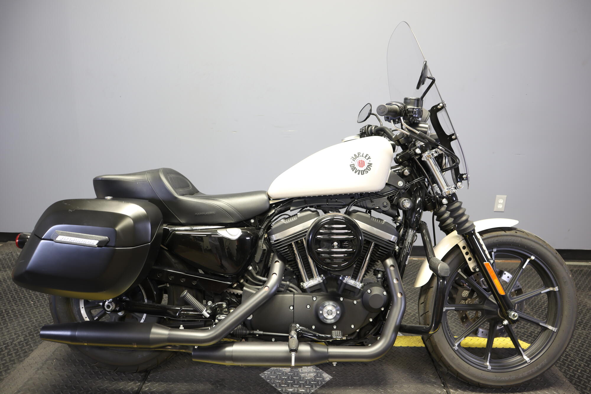 2026 Harley-Davidson Deadwood Motorcycle | Summit Harley Davidson®