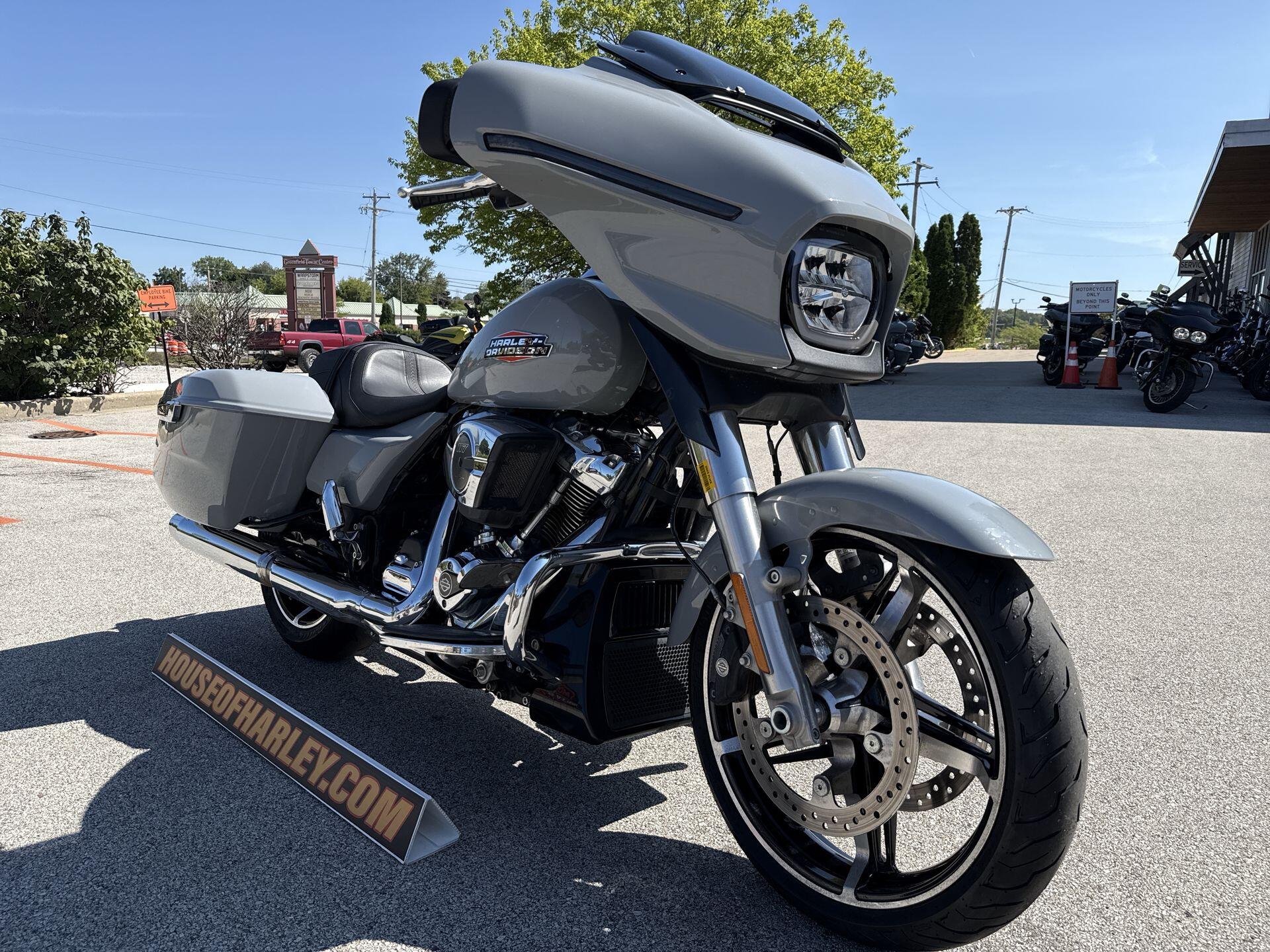 Used 2025 Street Glide | Harley-Davidson USA