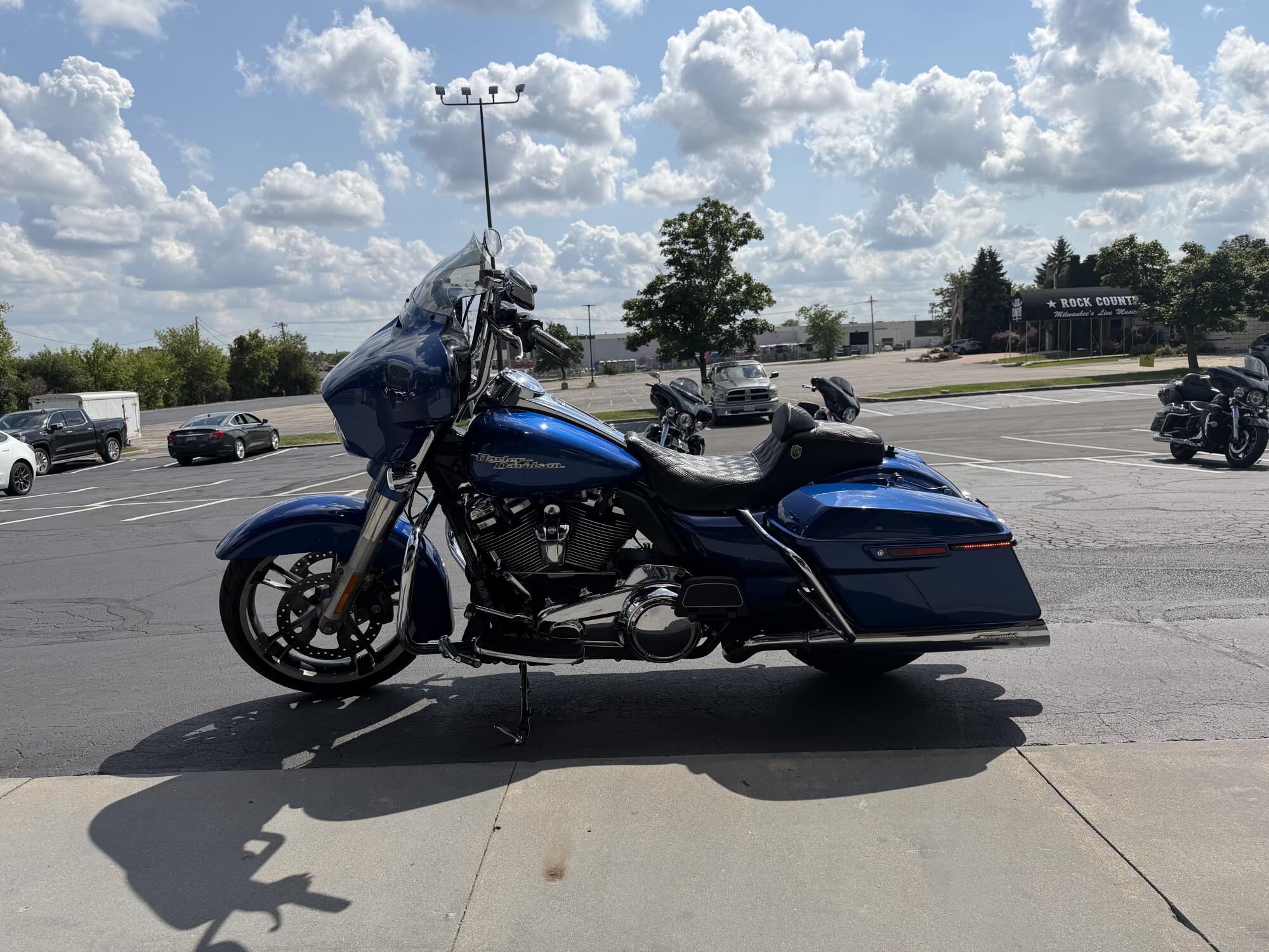 2017 Harley-Davidson Street Glide Special