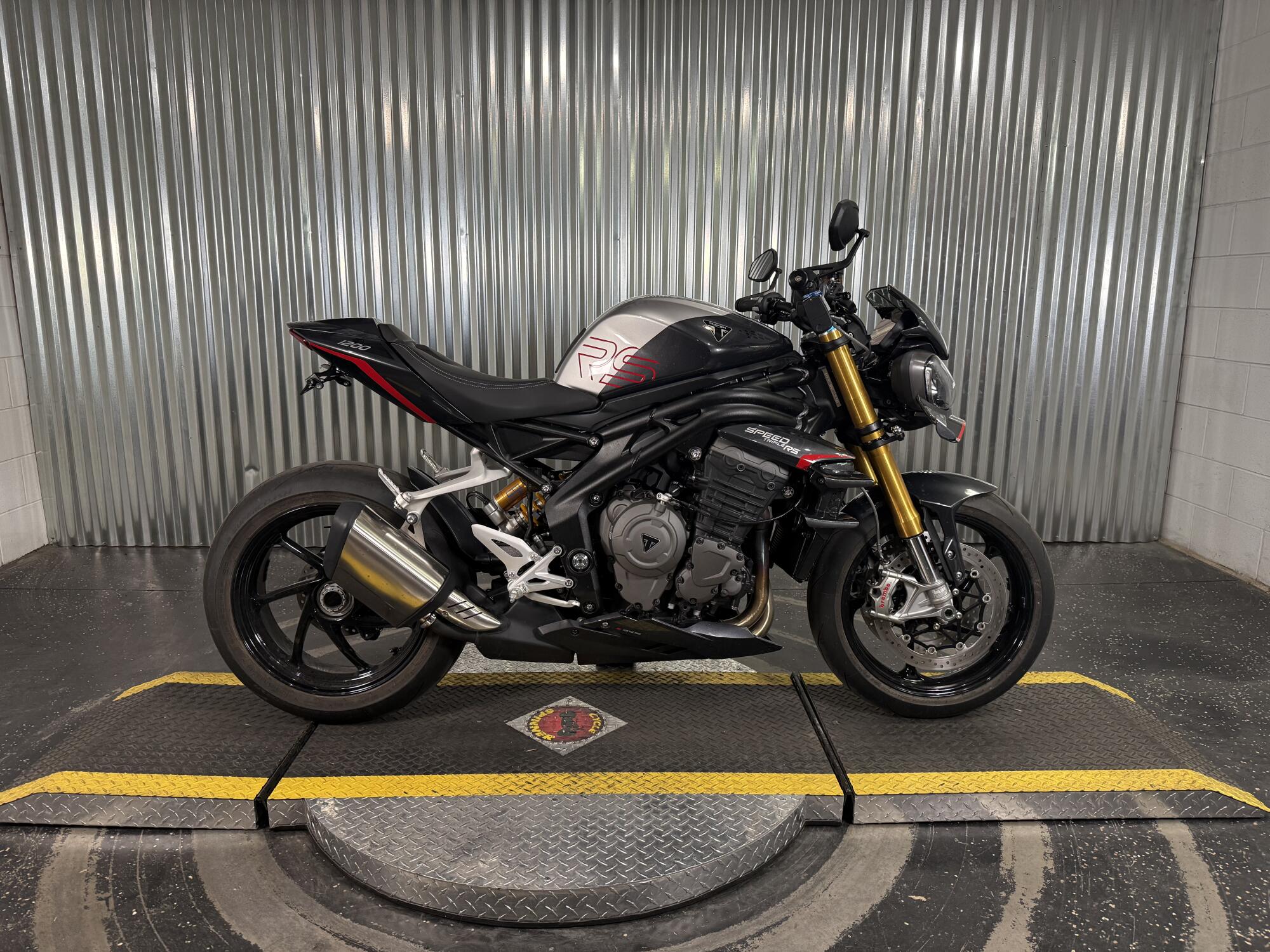 2025 Triumph Speed Triple 1200 RS, photo 3