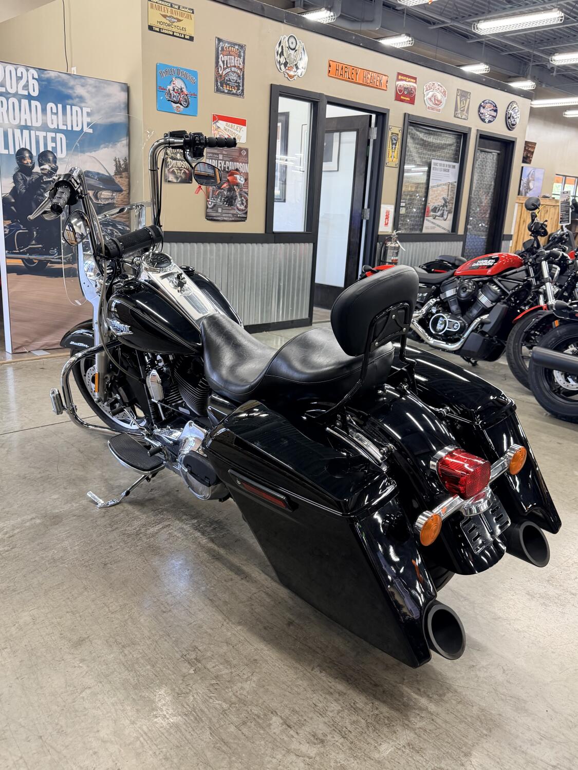2016 Harley-Davidson® Road King® FLHR, photo 11