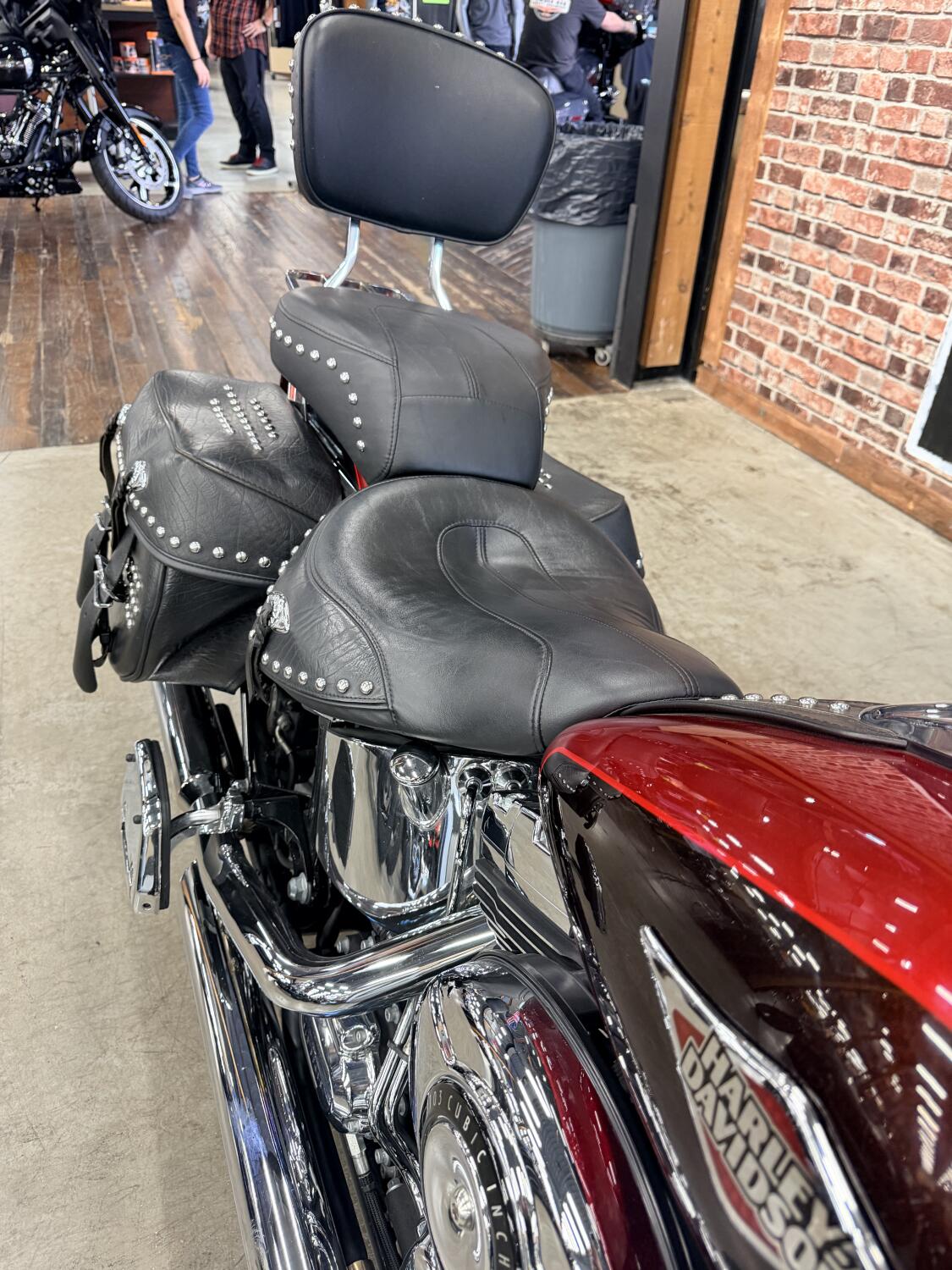 2012 Harley-Davidson® Heritage Softail® Classic FLSTC, photo 8