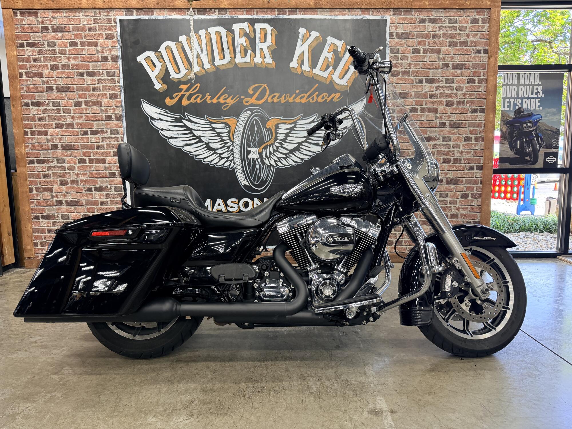 2016 Harley-Davidson® Road King® FLHR