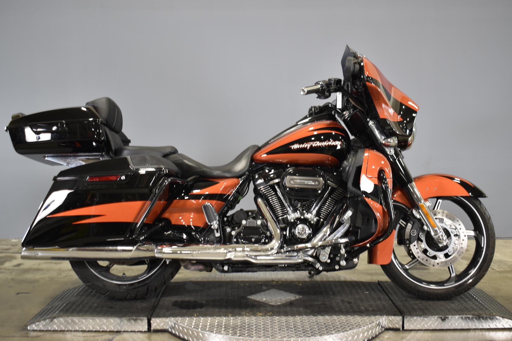 2020 Harley-Davidson® CVO™ Street Glide® FLHXSE | MotorCity Harley