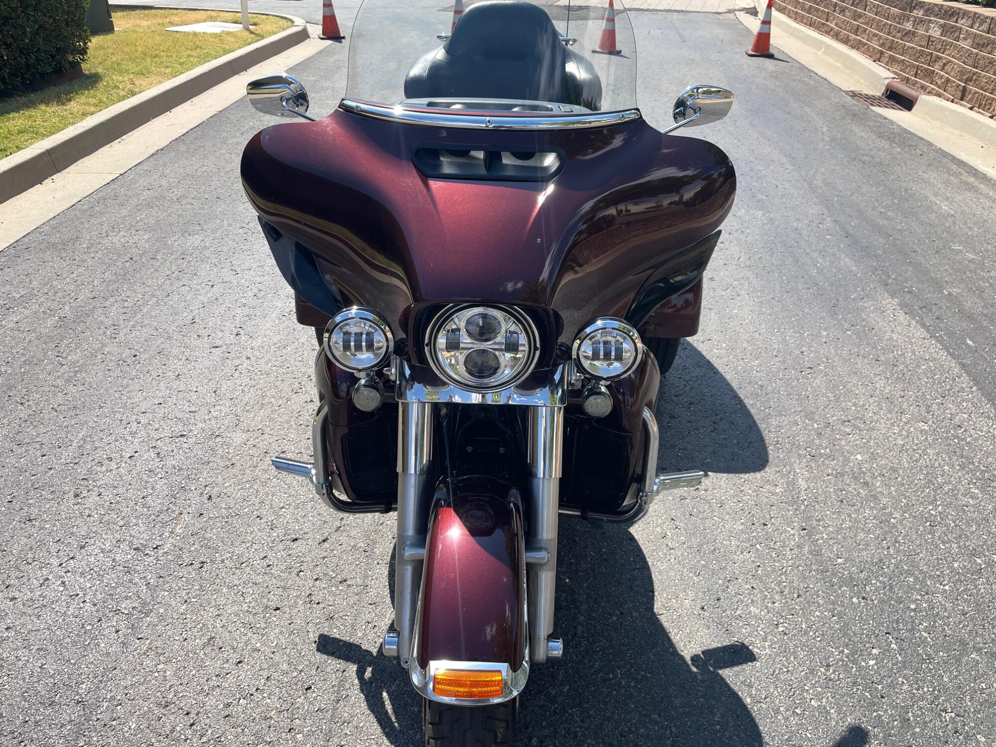 2019 Harley-Davidson® Tri Glide® Ultra FLHTCUTG, photo 5