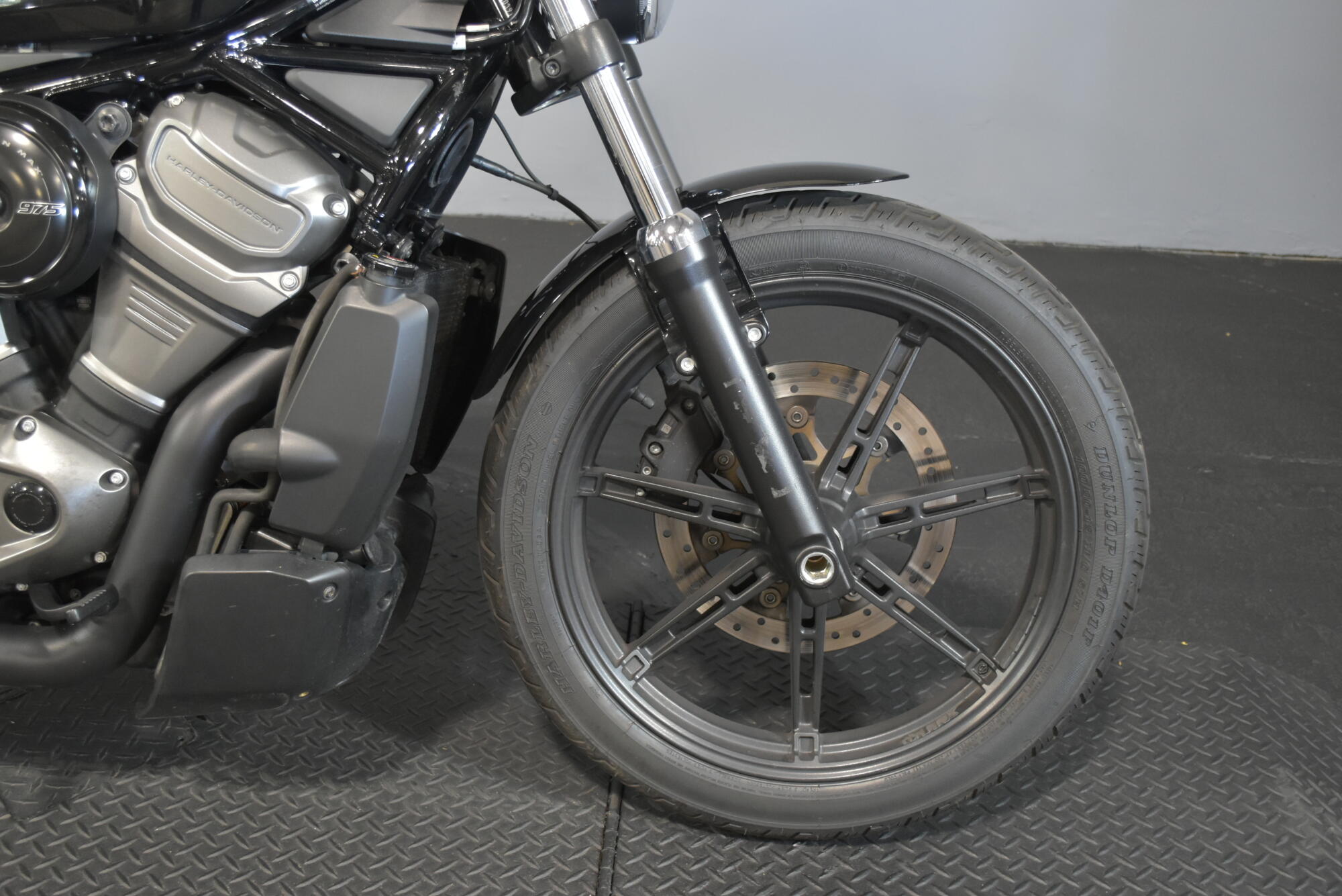 2023 Harley-Davidson® Nightster™ Vivid Black, photo 9