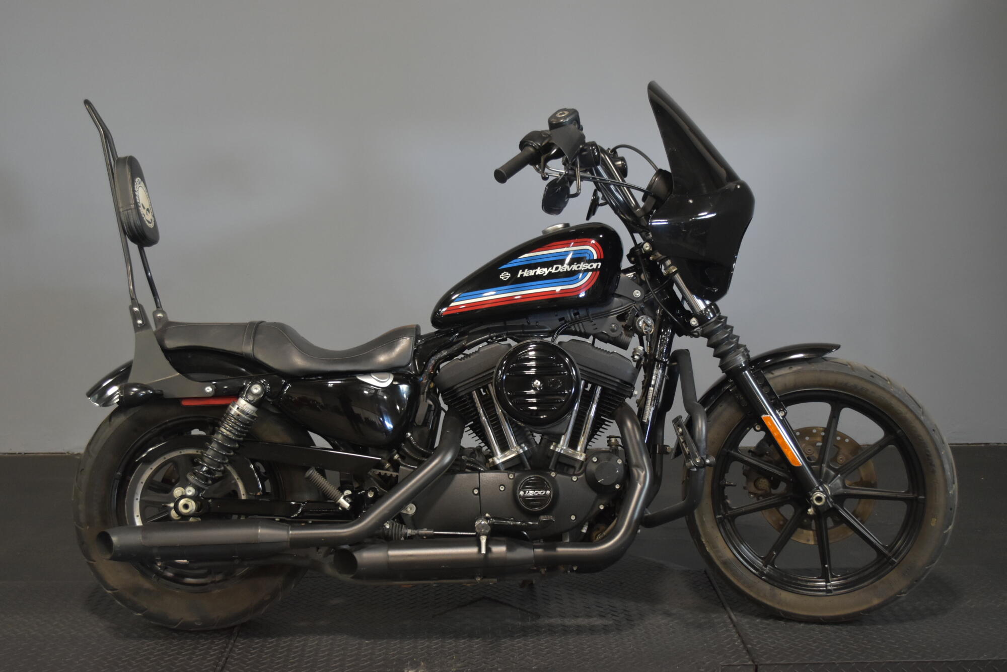 2020 Harley-Davidson® Iron 1200™ Vivid Black