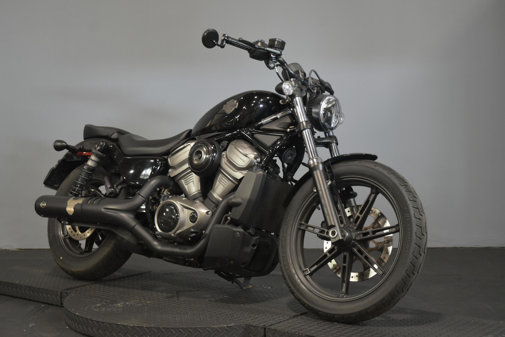2023 Harley-Davidson® Nightster™ Vivid Black, photo 21