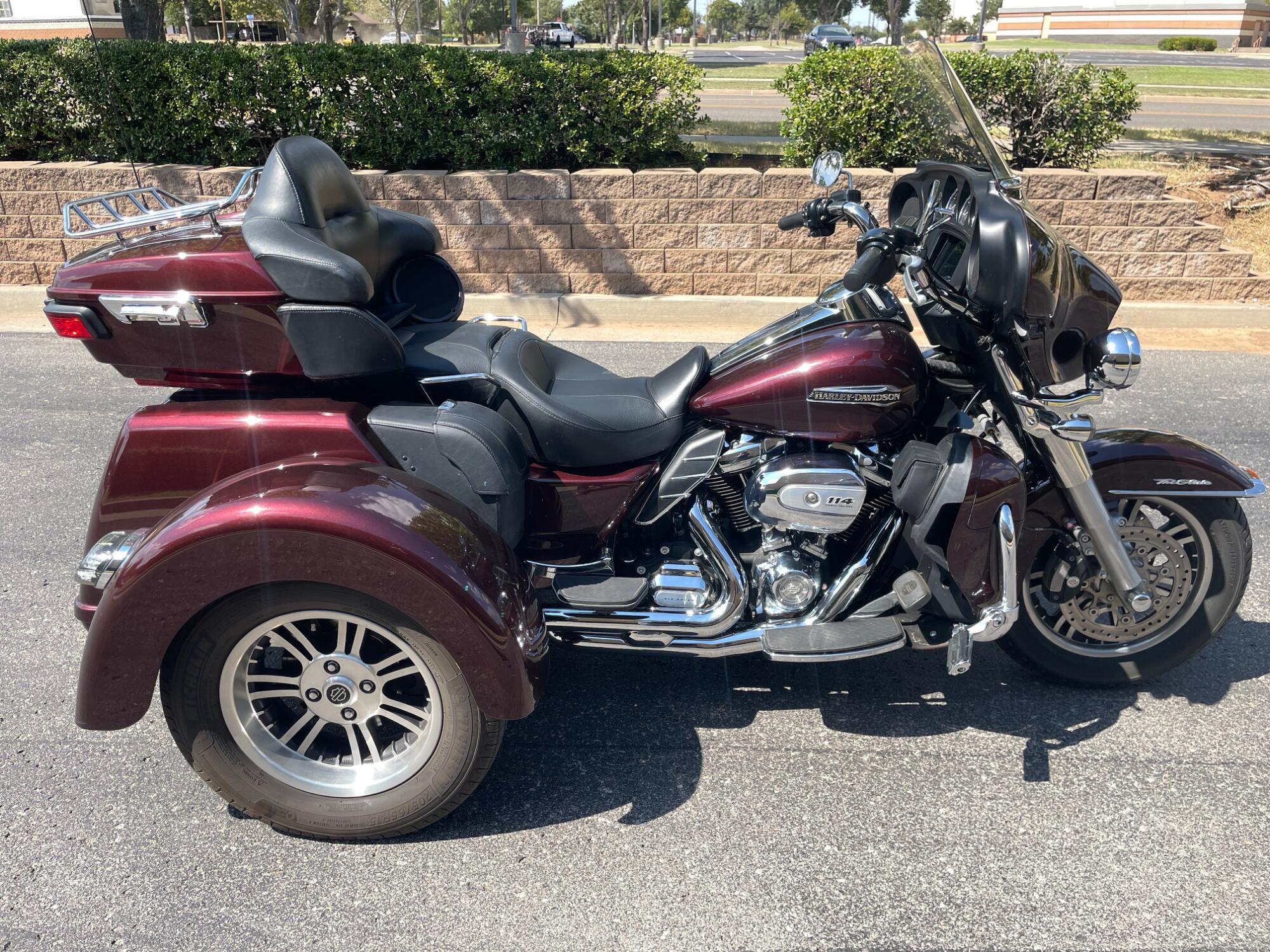 2019 Harley-Davidson® Tri Glide® Ultra FLHTCUTG