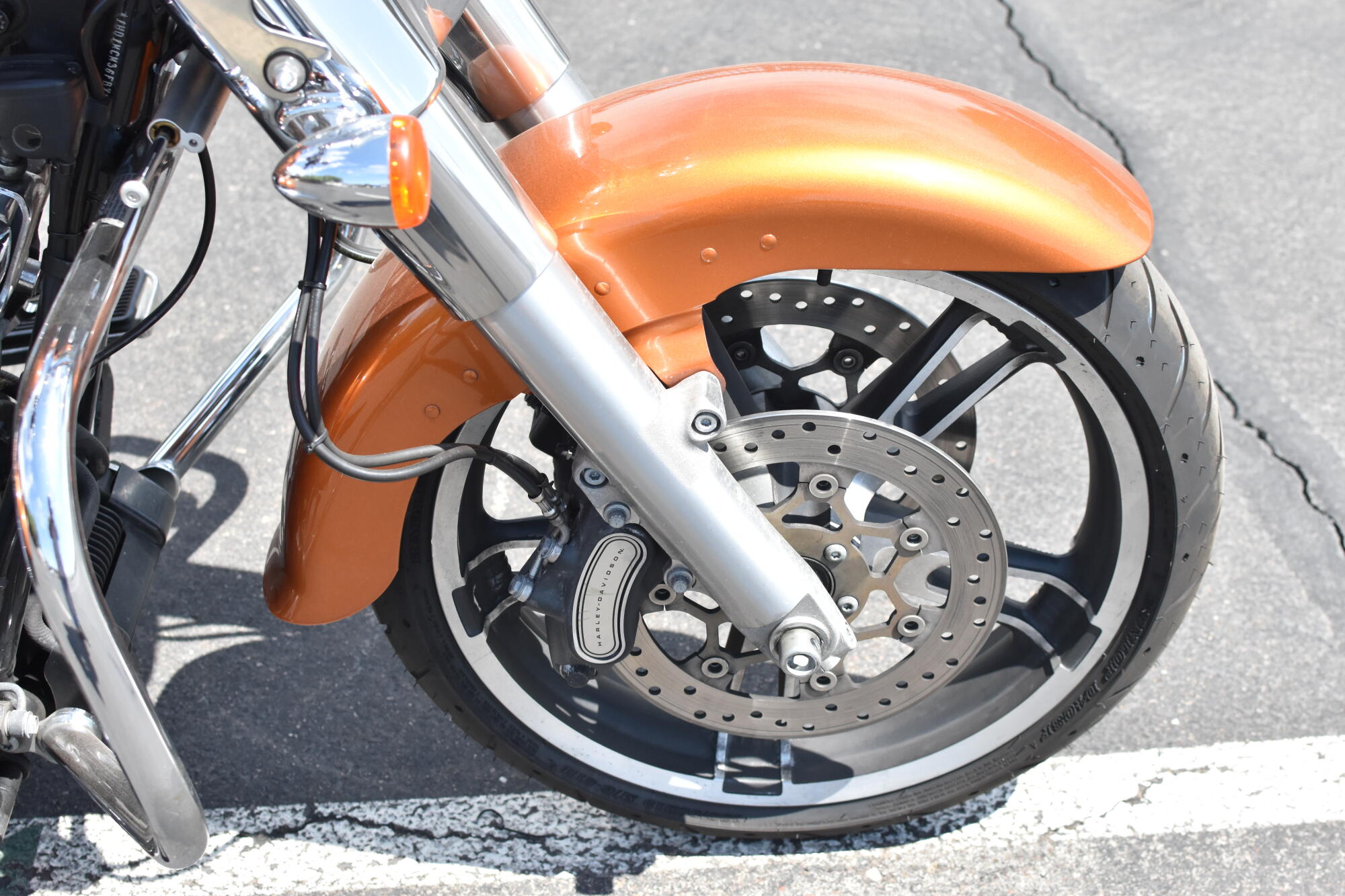 2015 Harley-Davidson® Freewheeler™ Amber Whiskey FLRT, photo 9