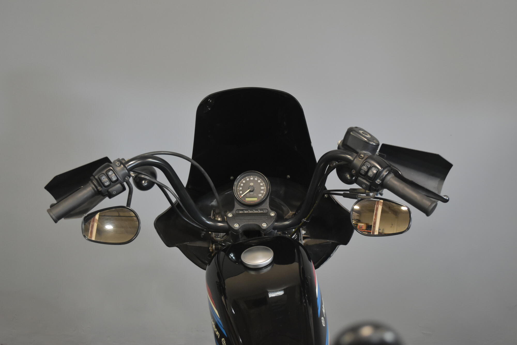2020 Harley-Davidson® Iron 1200™ Vivid Black, photo 16