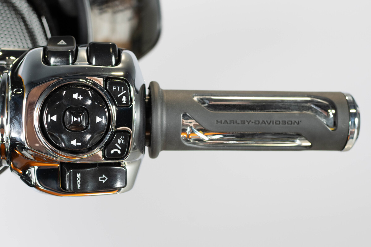 2026 Harley-Davidson® CVO Street Glide FLHXSE, photo 33