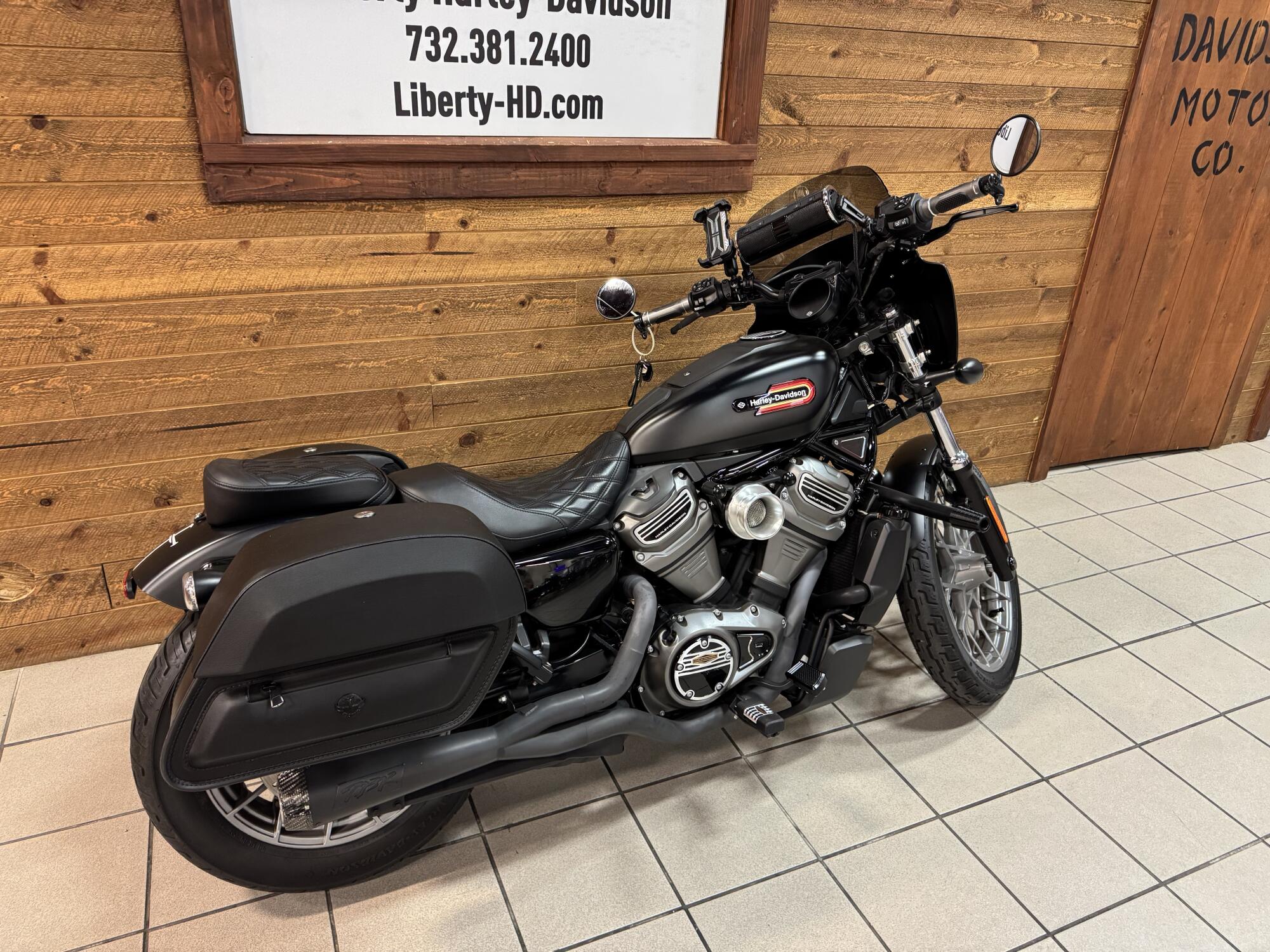 2023 Harley-Davidson® Nightster™ Special Black Denim RH975S, photo 7