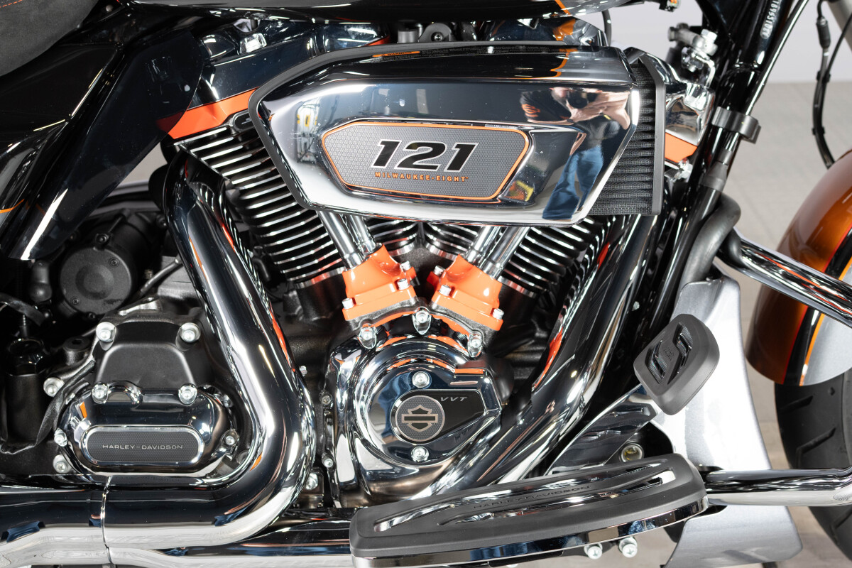 2026 Harley-Davidson® CVO Street Glide FLHXSE, photo 16