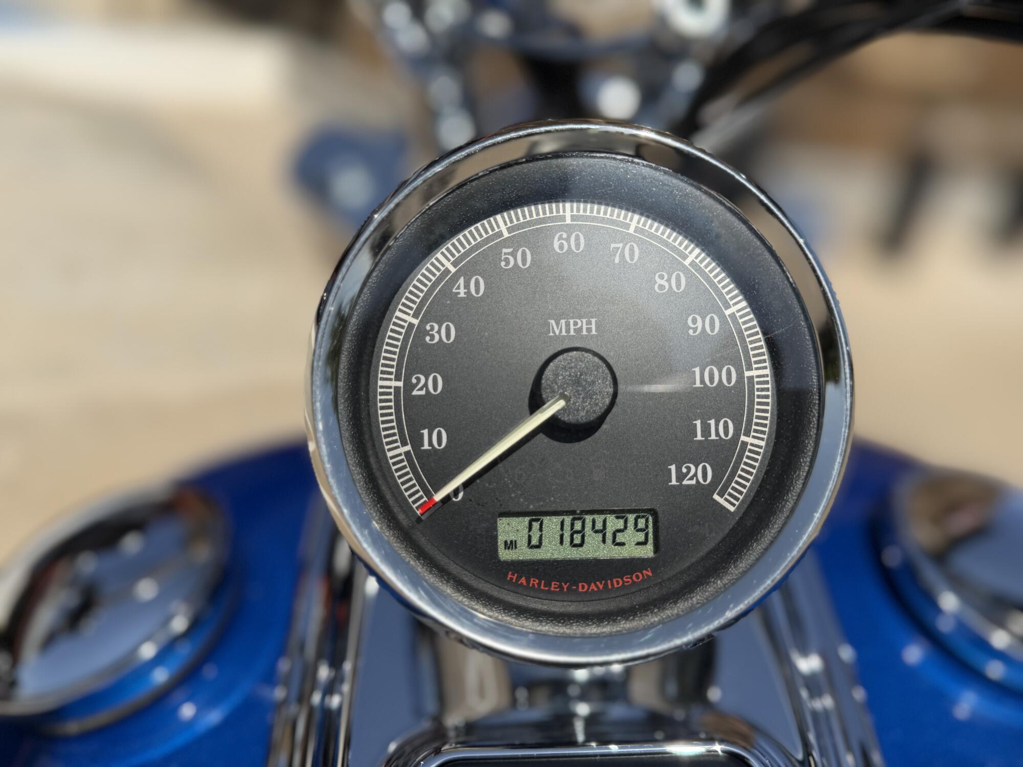 2008 Harley-Davidson® Softail® Rocker™ C PACIFIC BLUE DELUXE, photo 11