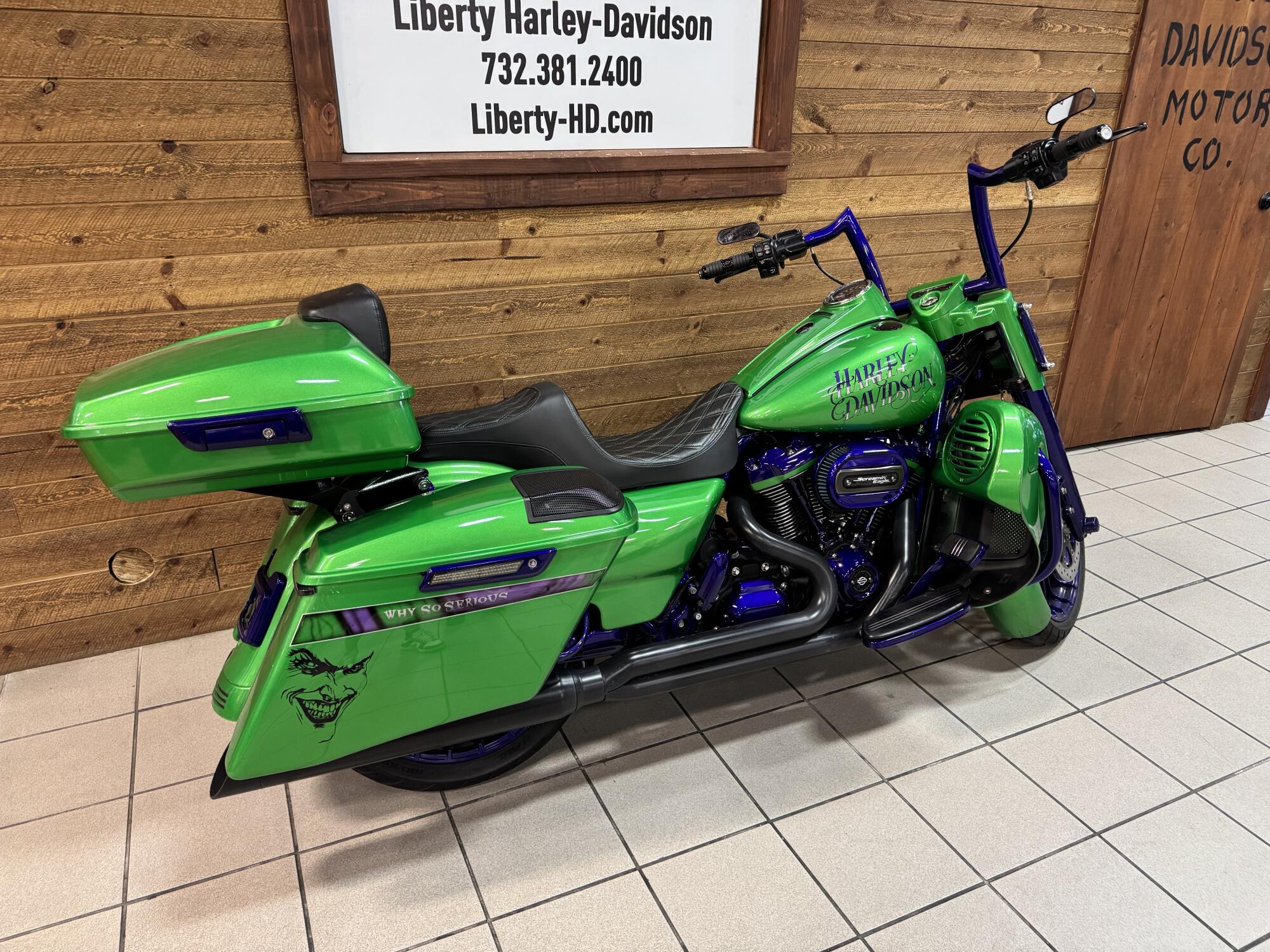 2017 Harley-Davidson® Road King® Special Custom Green/Purple FLHRXS, photo 8