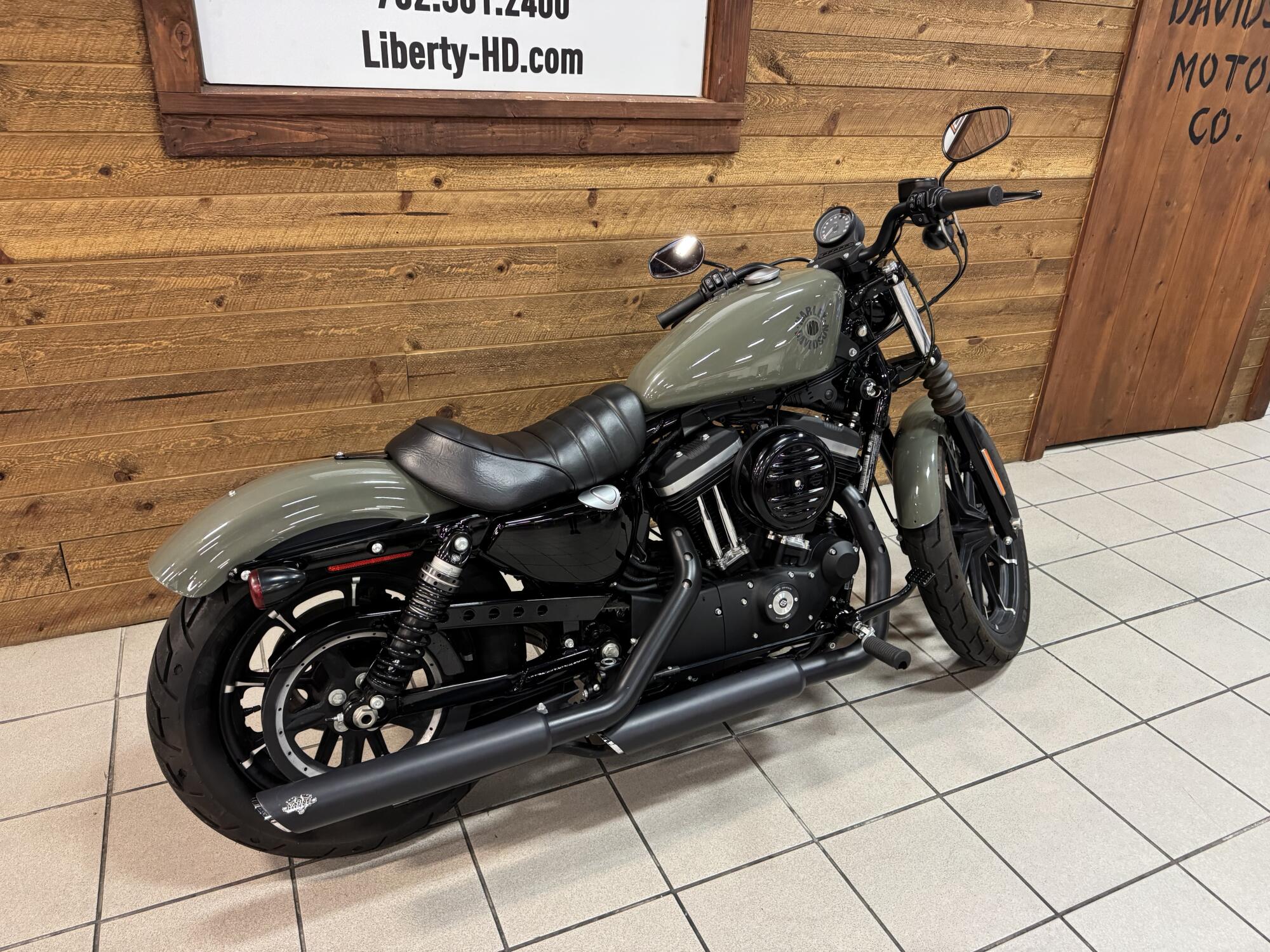 2021 Harley-Davidson® Iron 883™ Deadwood Green XL883N, photo 8
