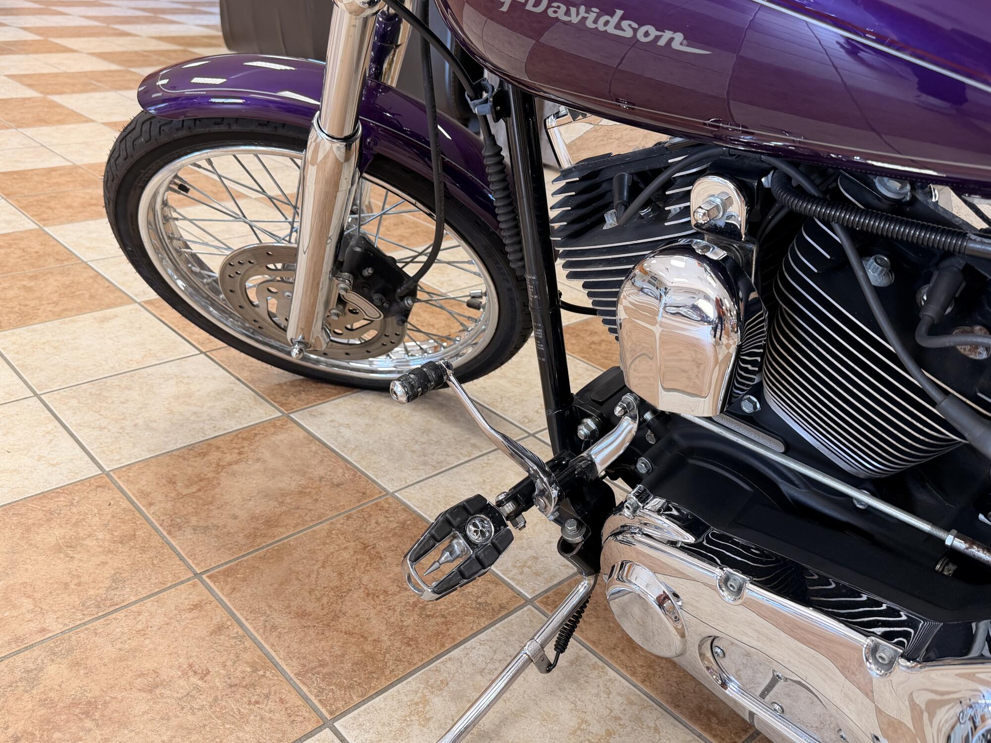 2002 Harley-Davidson® Softail Deuce® Concord Purple Pearl W/ Pinstripe, photo 18