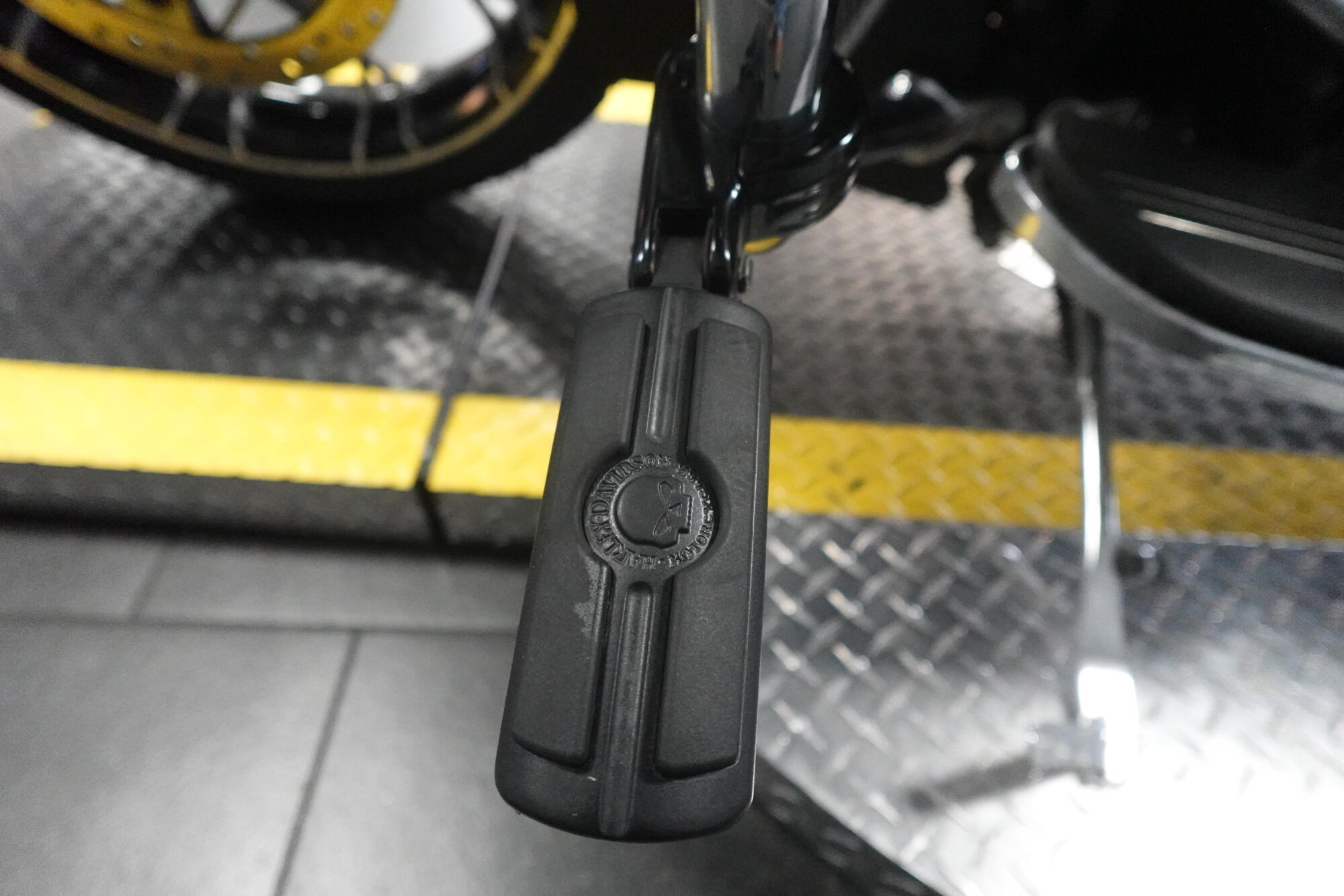 2022 Harley-Davidson® Road Glide® Special Black Denim, photo 15