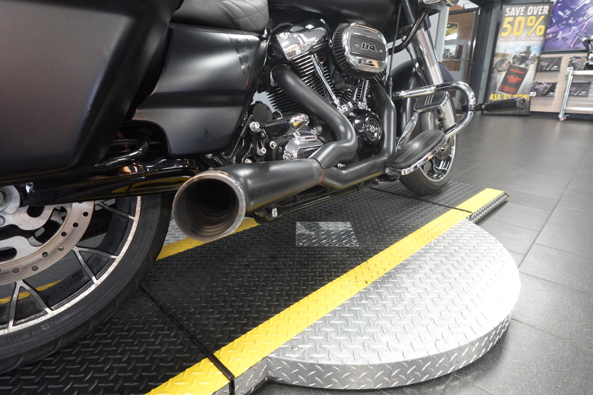 2022 Harley-Davidson® Road Glide® Special Black Denim, photo 16