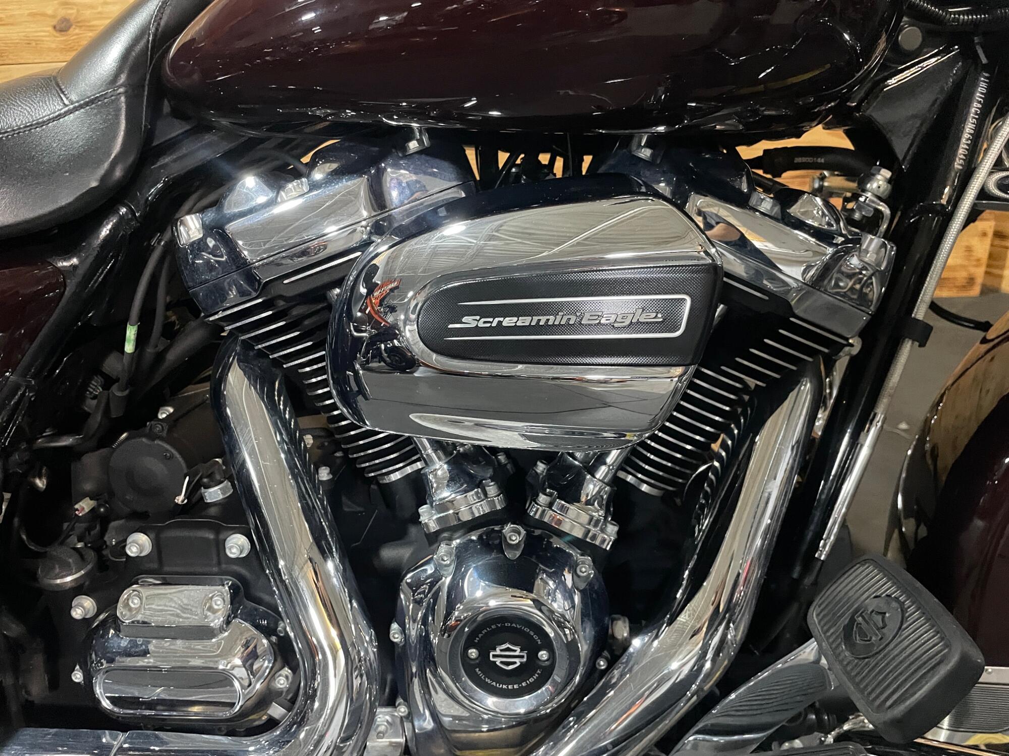 2022 Harley-Davidson® Road King® FLHR, photo 3
