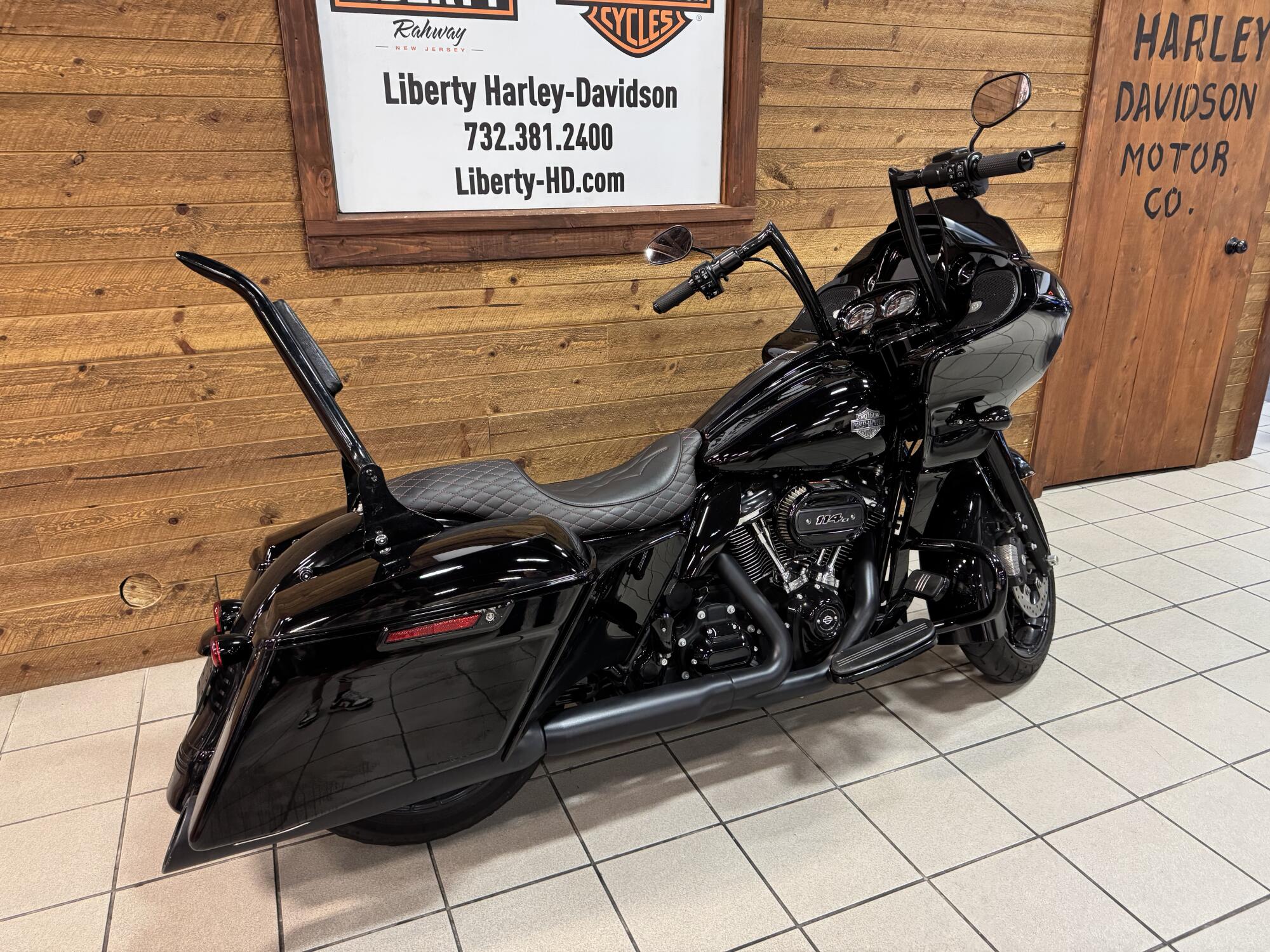 2023 Harley-Davidson® Road Glide® Special Vivid Black FLTRXS, photo 8