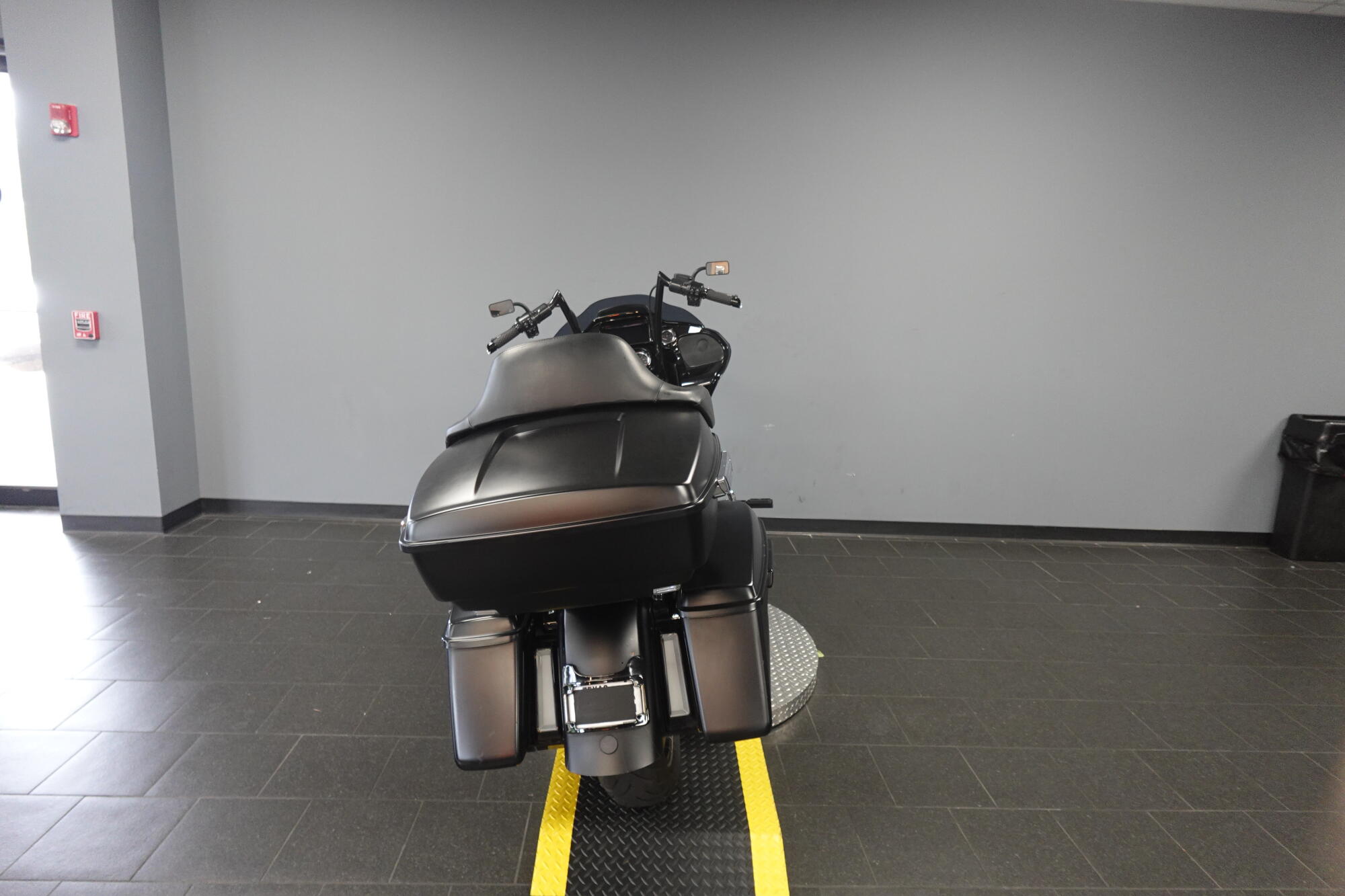 2022 Harley-Davidson® Road Glide® Special Black Denim, photo 7