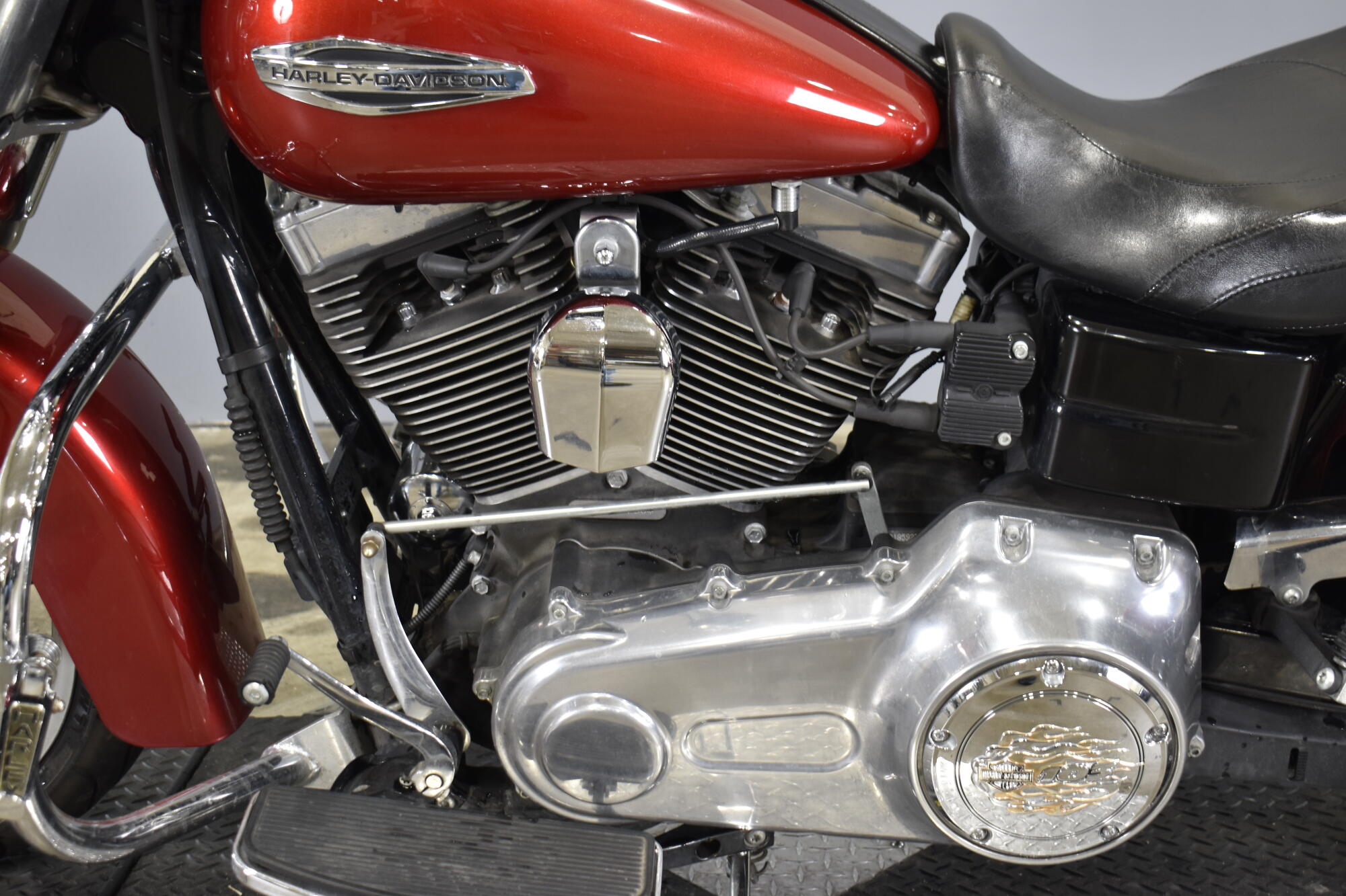 2013 Harley-Davidson® Switchback™ Ember Red Sunglo, photo 11