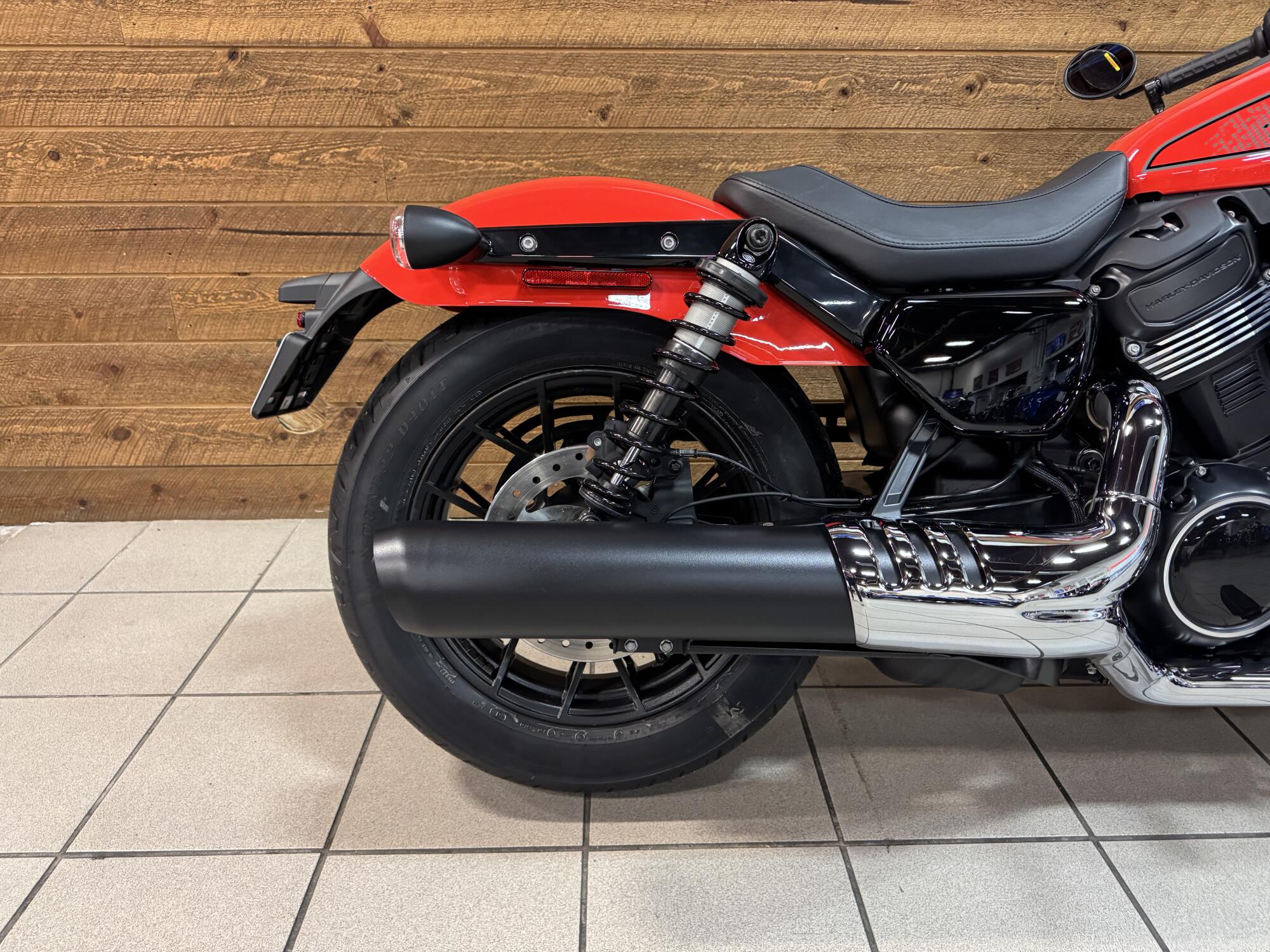 2026 Harley-Davidson® Nightster® Blood Orange Black Trim RH975, photo 6