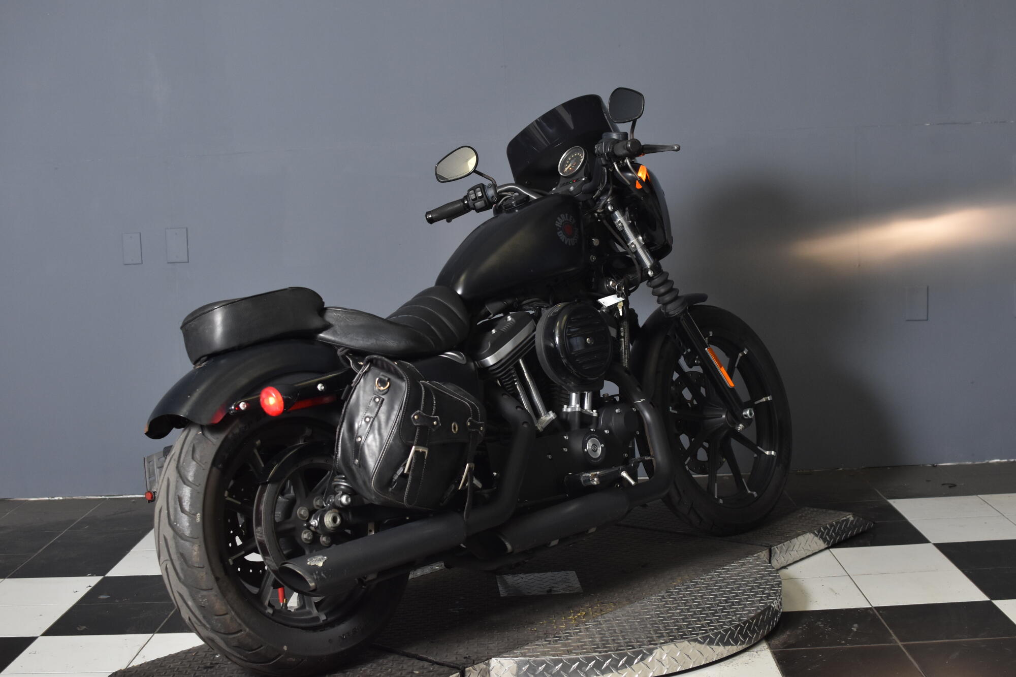 2020 Harley-Davidson® Iron 883™ Black Denim XL883N, photo 8