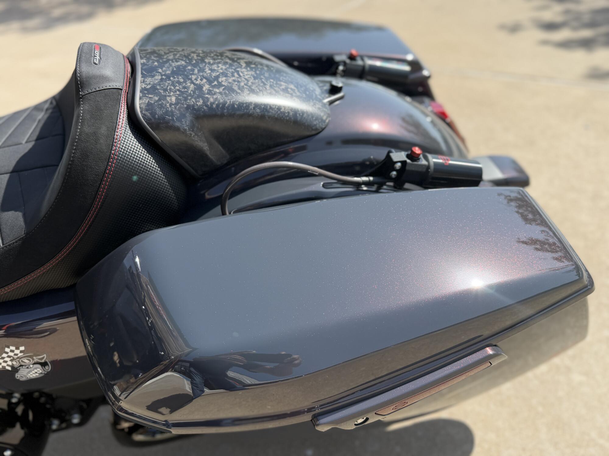 2026 Harley-Davidson® CVO Road Glide ST Inferno Gray, photo 11