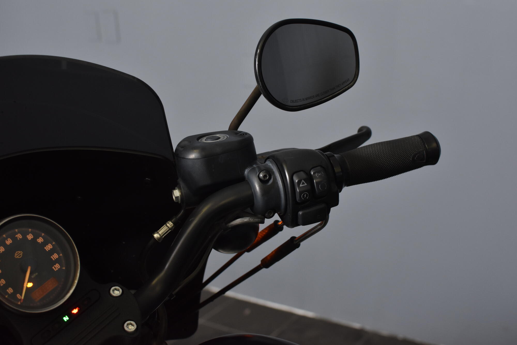2020 Harley-Davidson® Iron 883™ Black Denim XL883N, photo 17