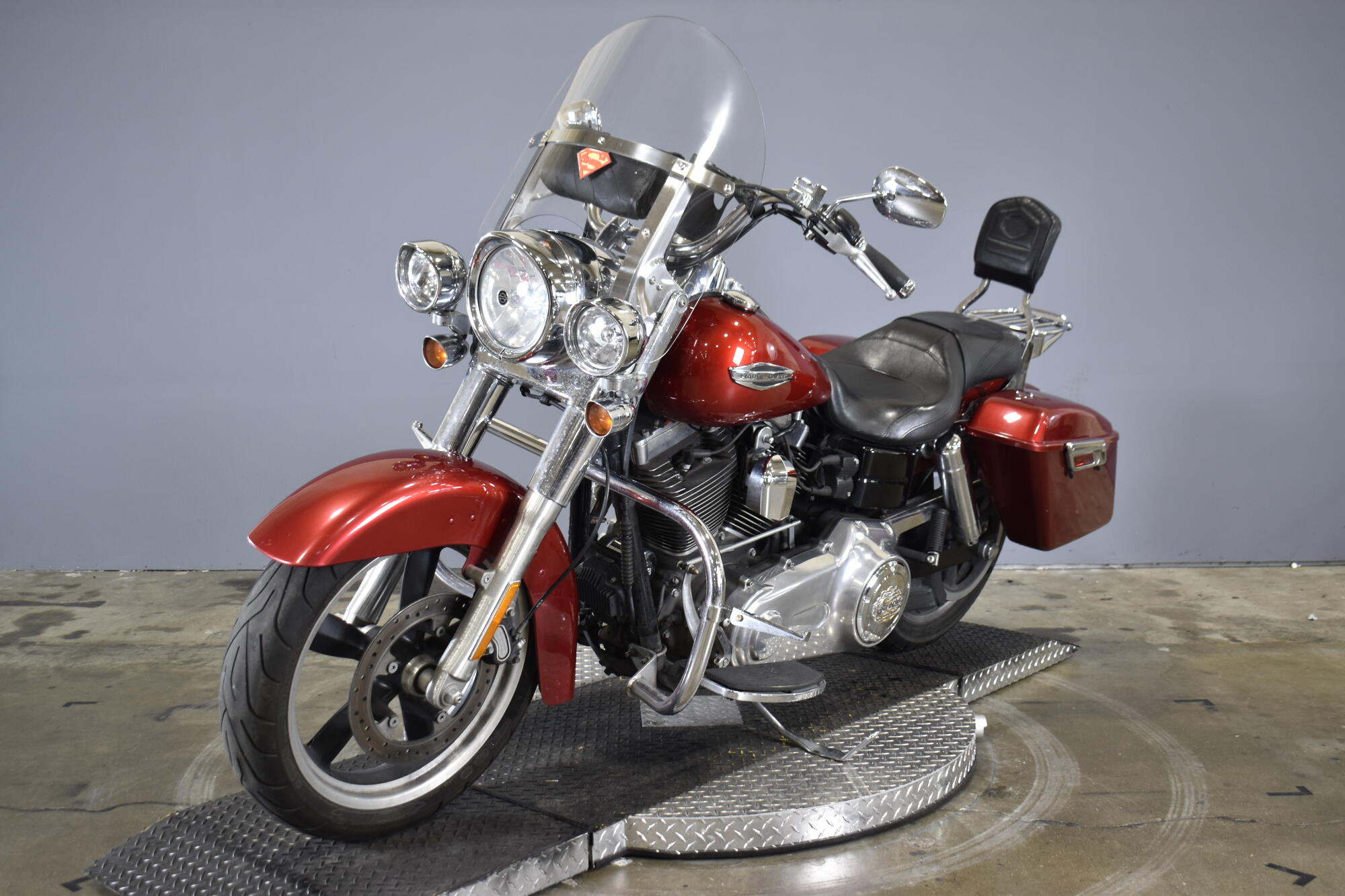 2013 Harley-Davidson® Switchback™ Ember Red Sunglo, photo 4