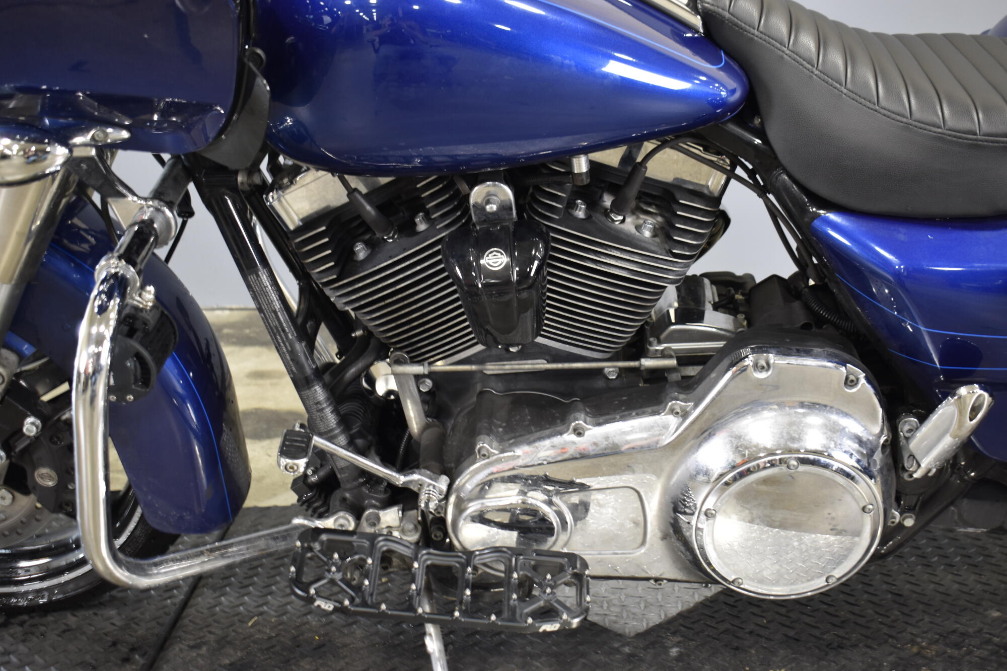 2016 Harley-Davidson® Road Glide® Special Superior Blue, photo 11