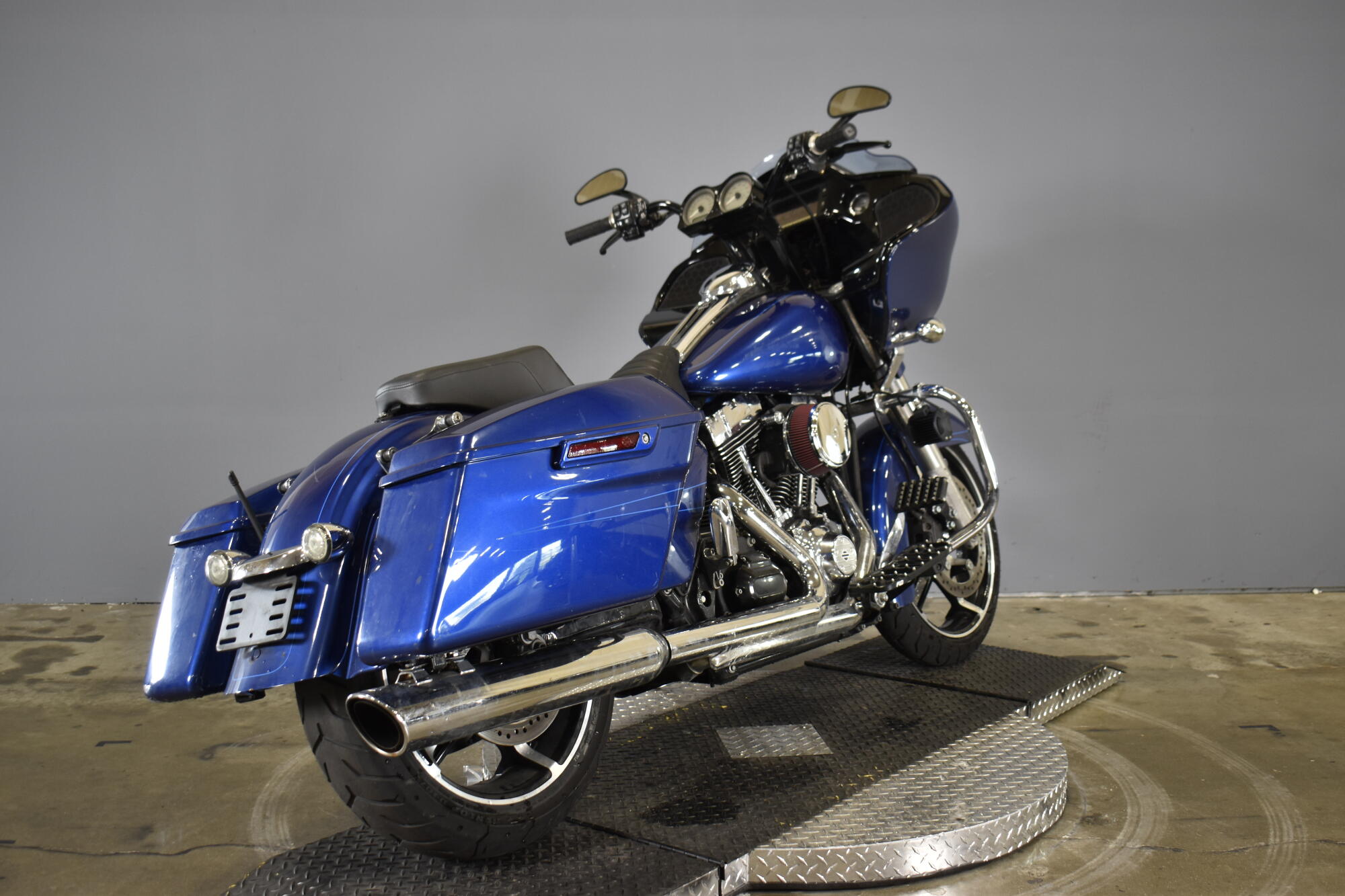 2016 Harley-Davidson® Road Glide® Special Superior Blue, photo 9