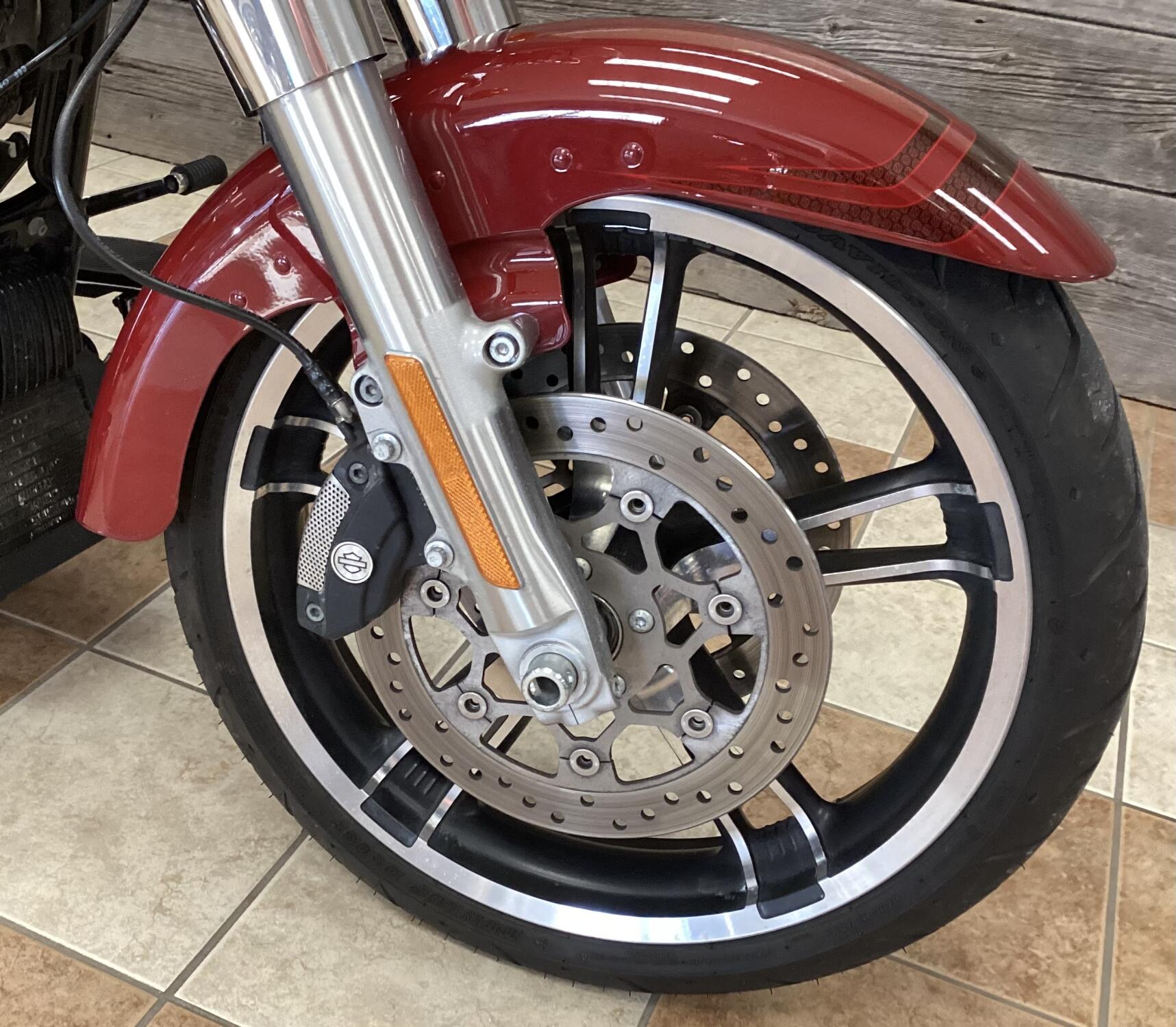 2020 Harley-Davidson® Freewheeler® Stiletto Red, photo 6