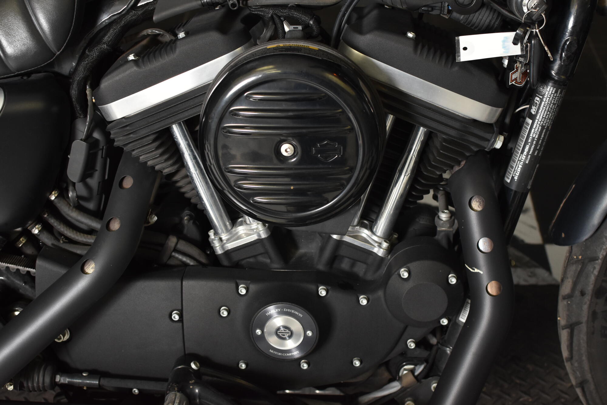 2020 Harley-Davidson® Iron 883™ Black Denim XL883N, photo 11